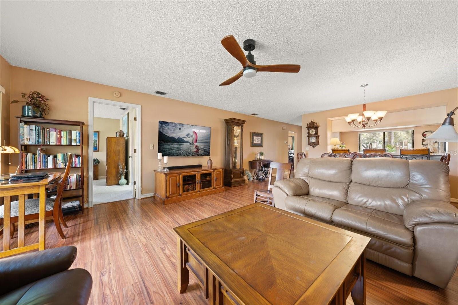 Image 11 of 27 For 1801 Lake Road 10d