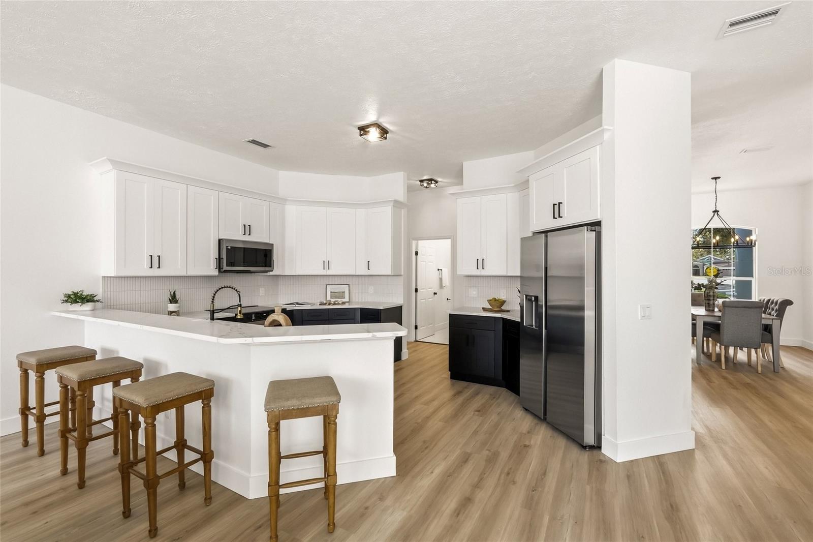 Image 11 of 36 For 2116 Golf Manor Boulevard