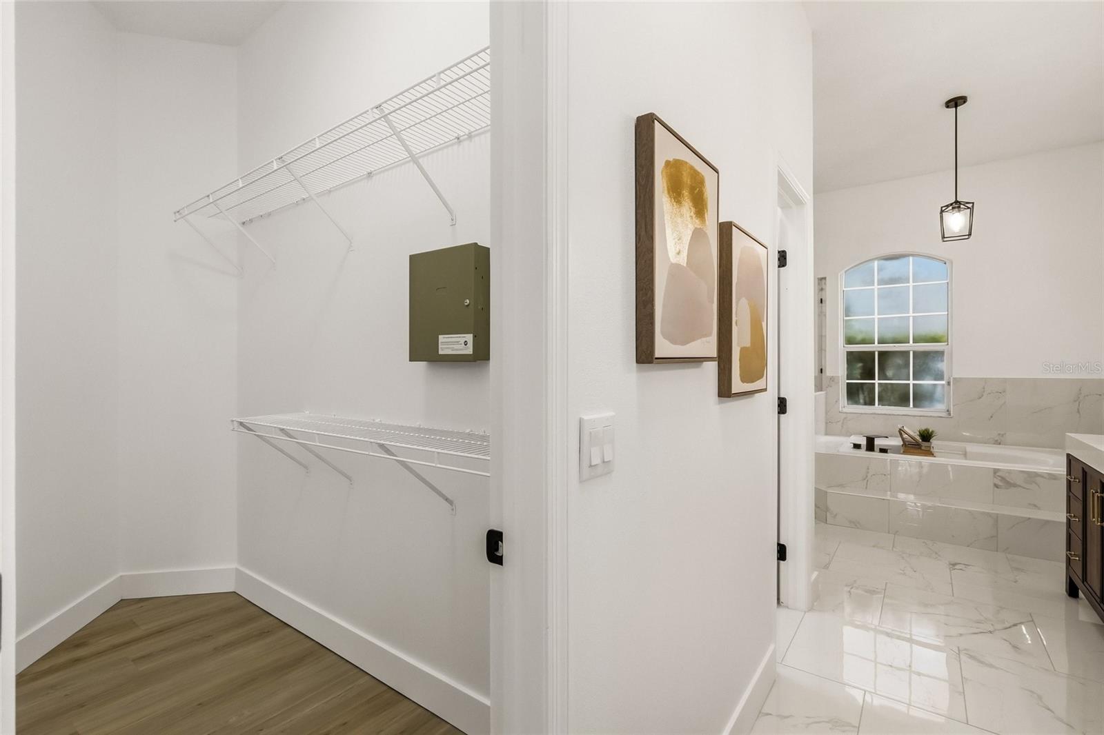 Image 20 of 36 For 2116 Golf Manor Boulevard