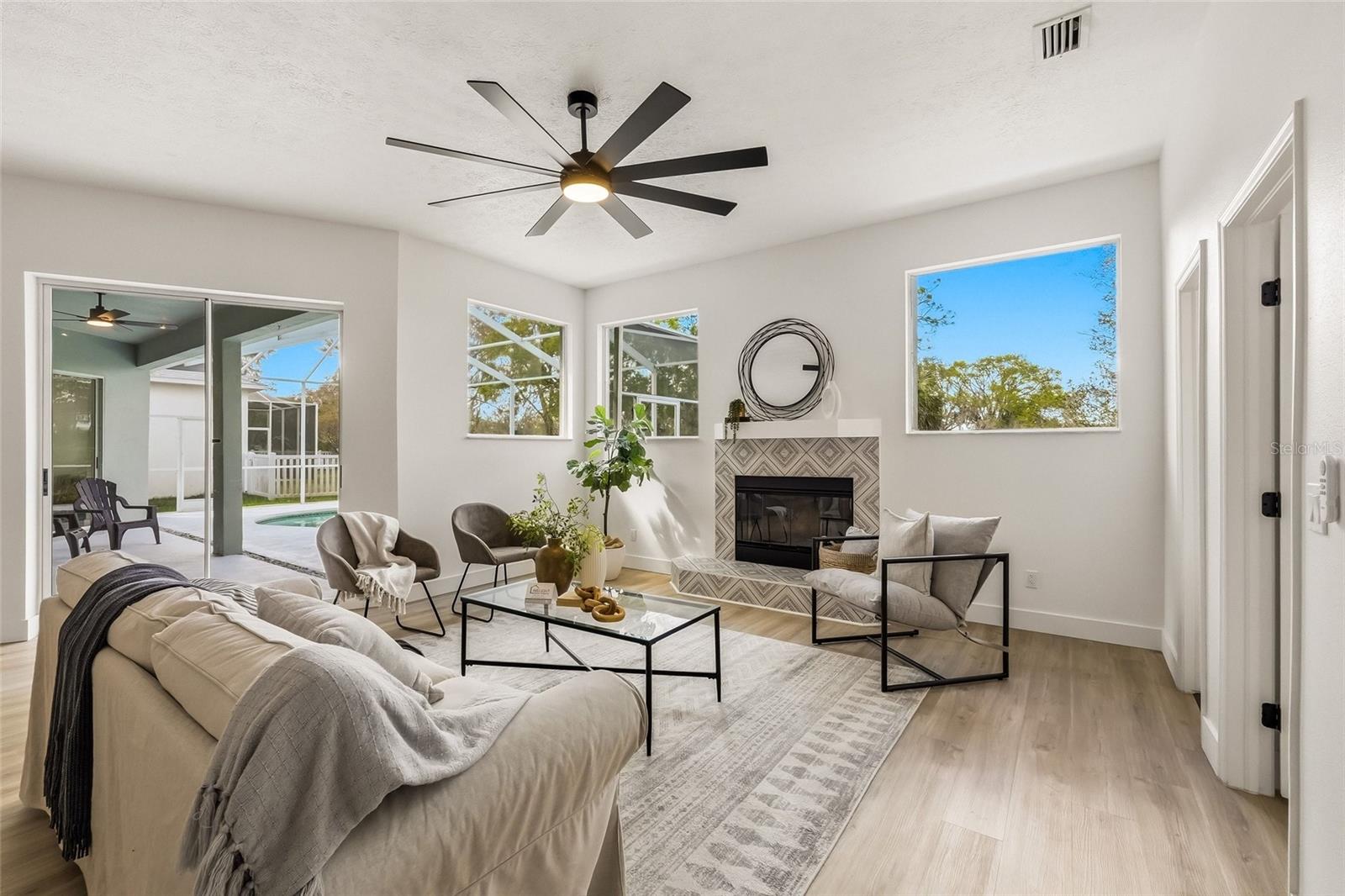 Image 9 of 36 For 2116 Golf Manor Boulevard