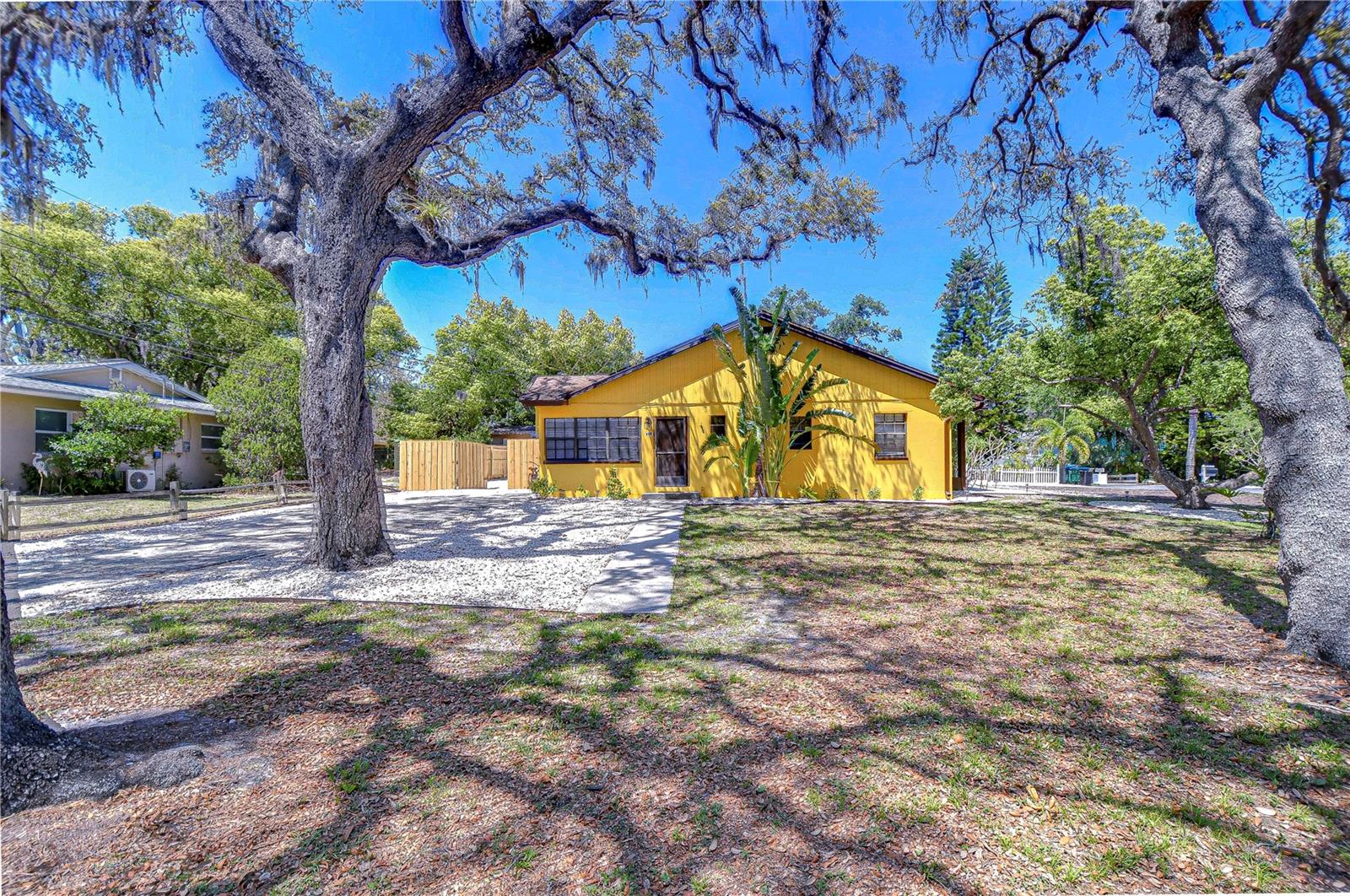 Image 3 of 27 For 6 Bayou Lane