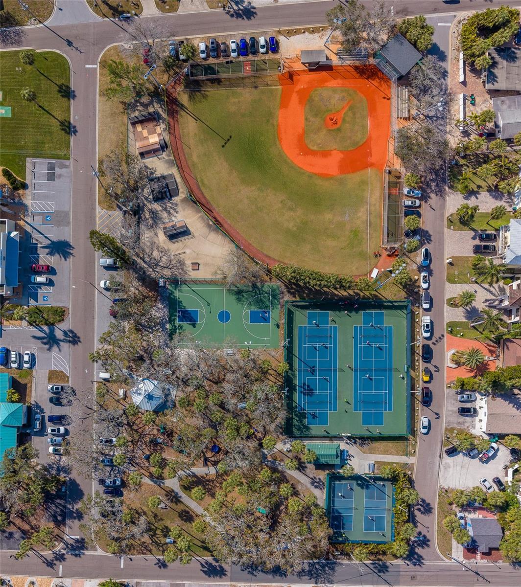 Image 24 of 55 For 1217 Bay Shore Boulevard