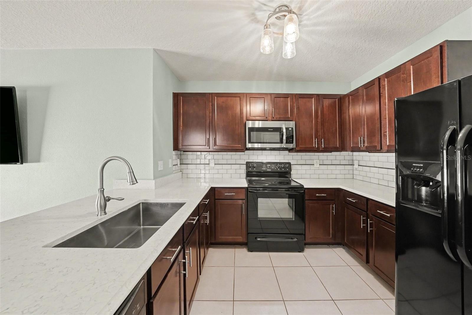 Image 9 of 15 For 813 Wiltonway Drive