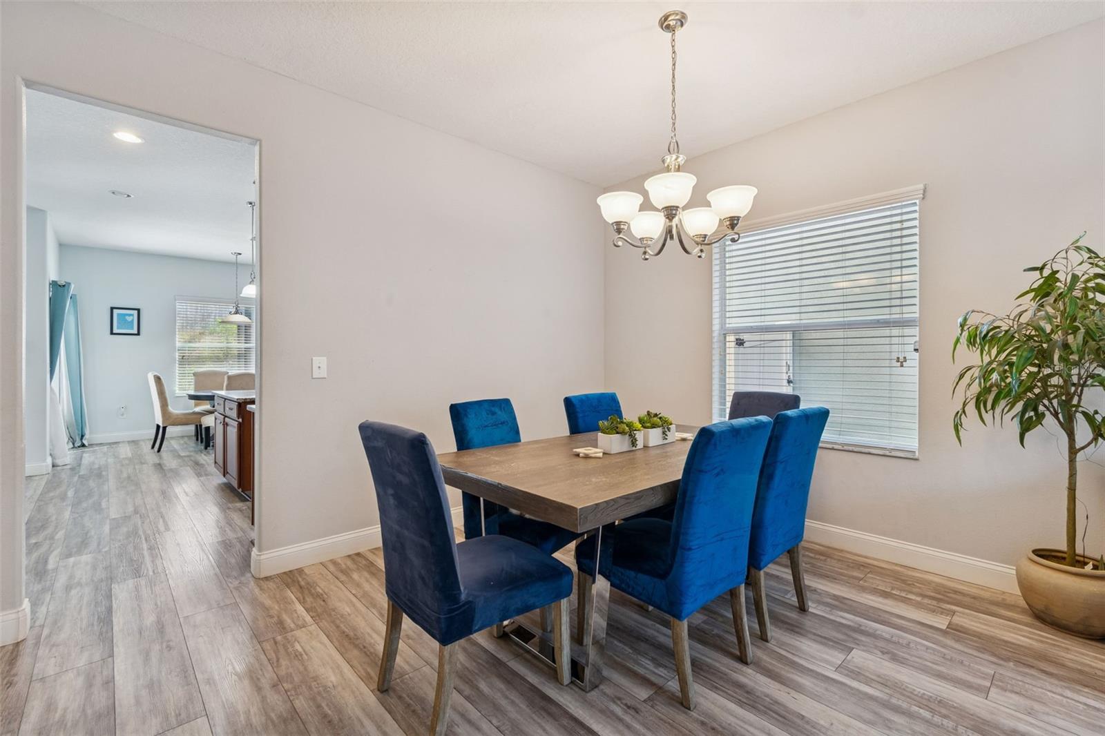 Image 4 of 50 For 3620 Lefays Point