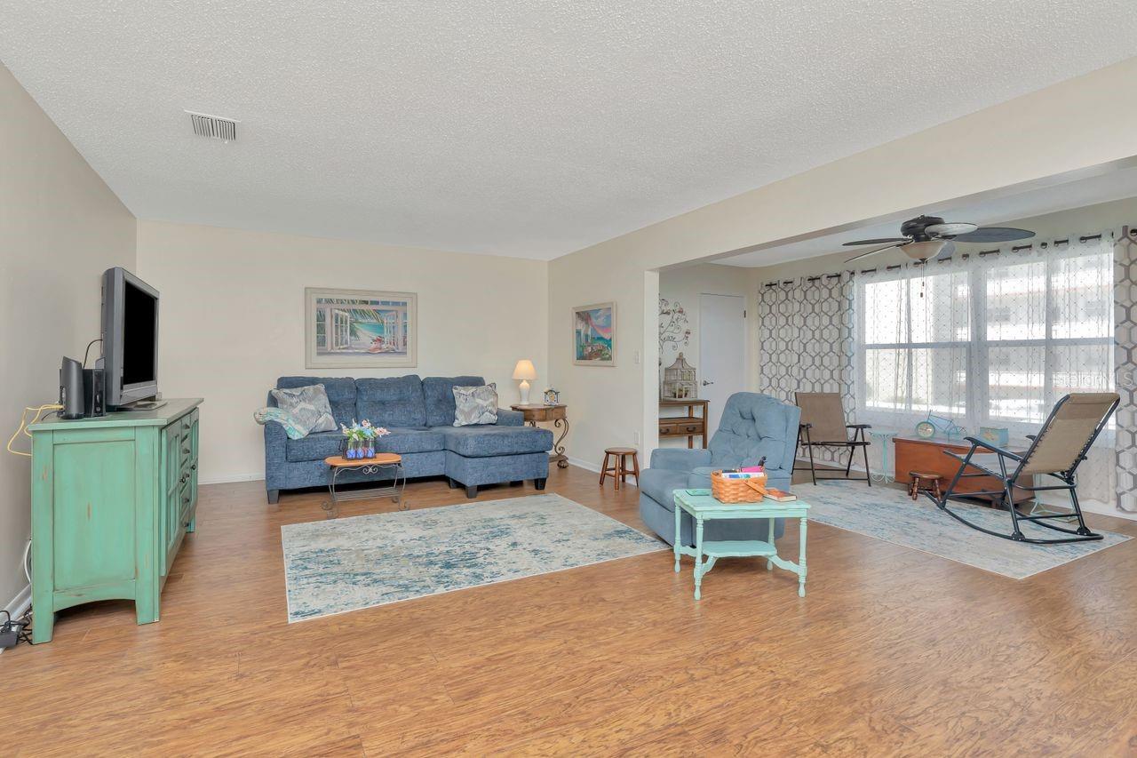 Image 10 of 50 For 3128 59th Street S 211