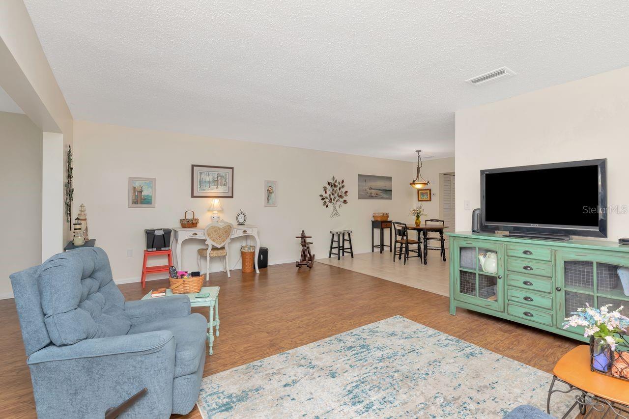 Image 12 of 50 For 3128 59th Street S 211