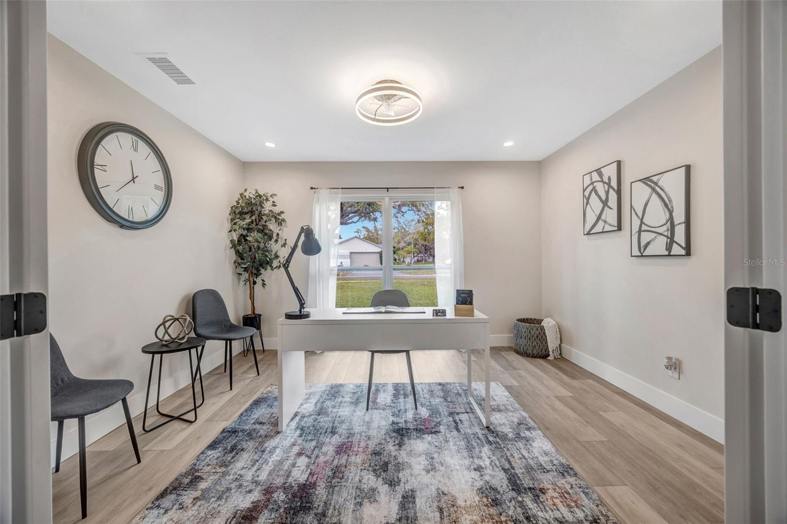 Image 17 of 51 For 10408 Butia Place