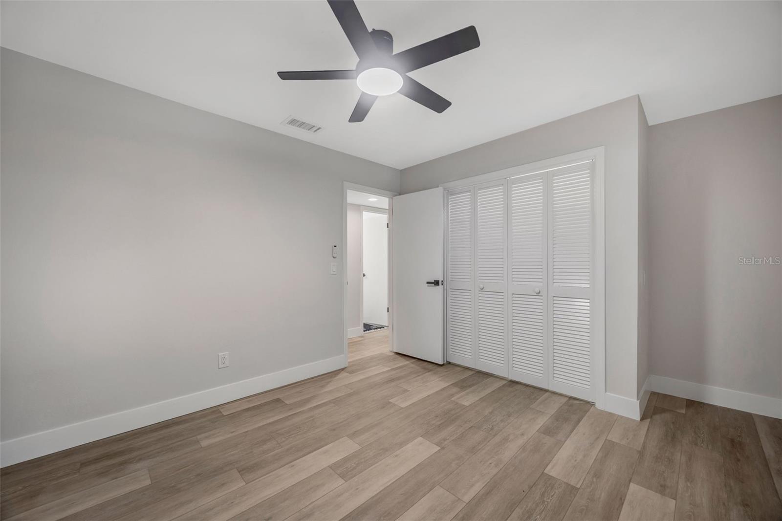 Image 28 of 51 For 10408 Butia Place