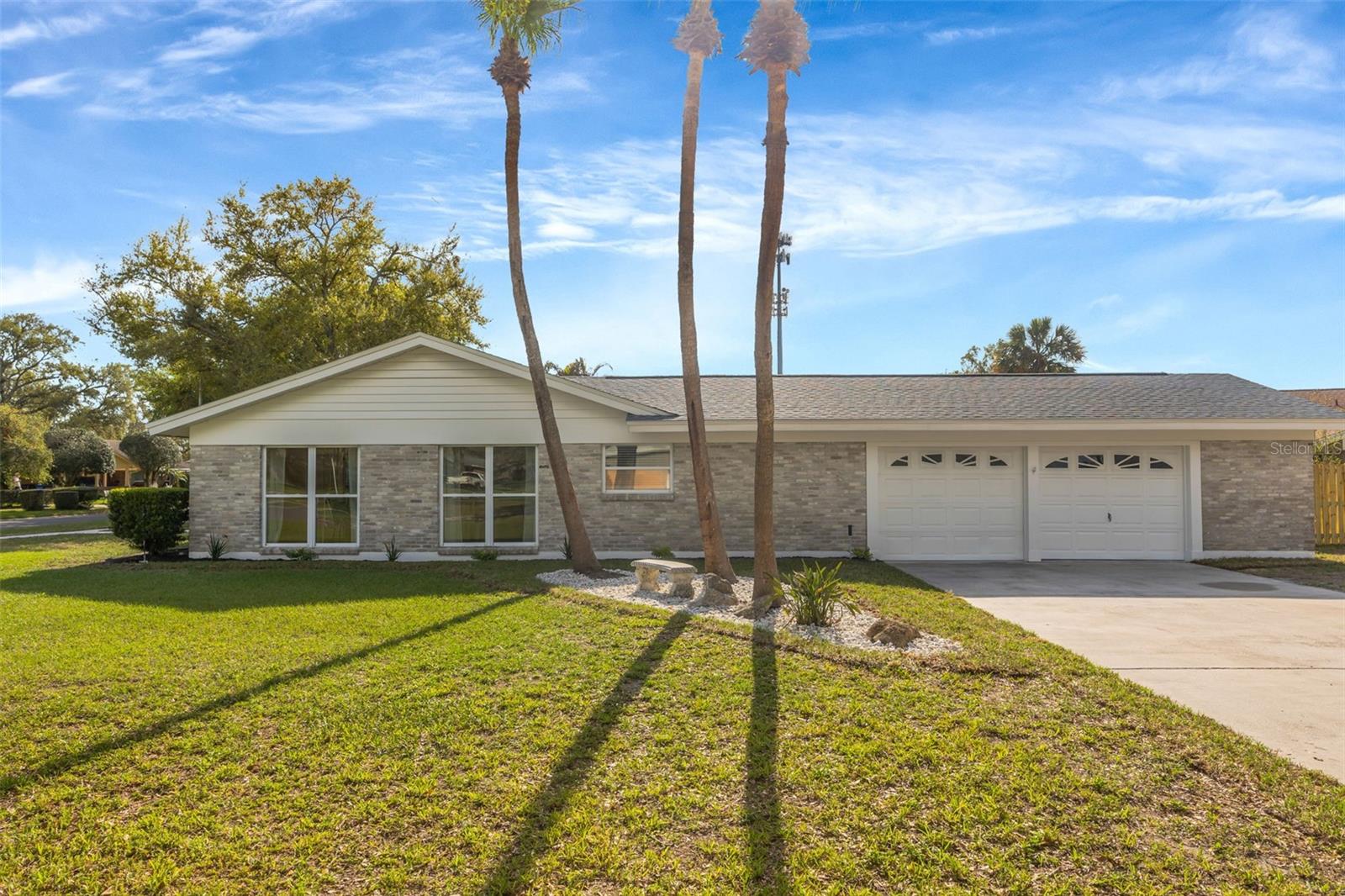 Image 3 of 51 For 10408 Butia Place