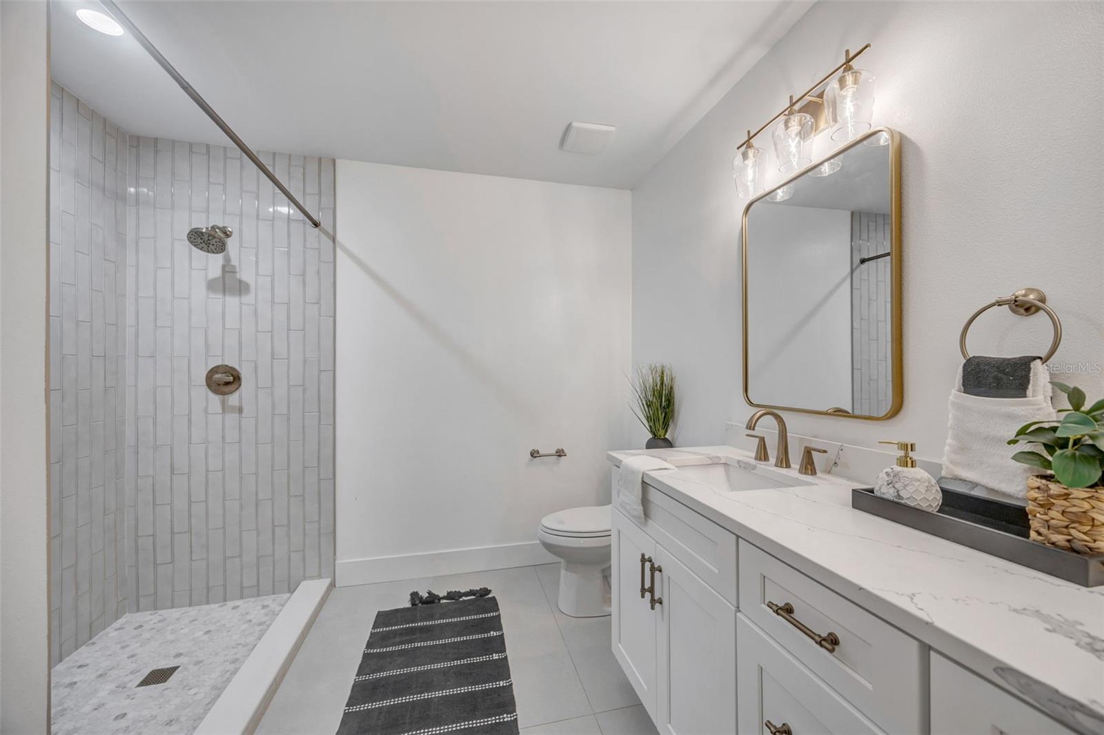 Image 36 of 51 For 10408 Butia Place