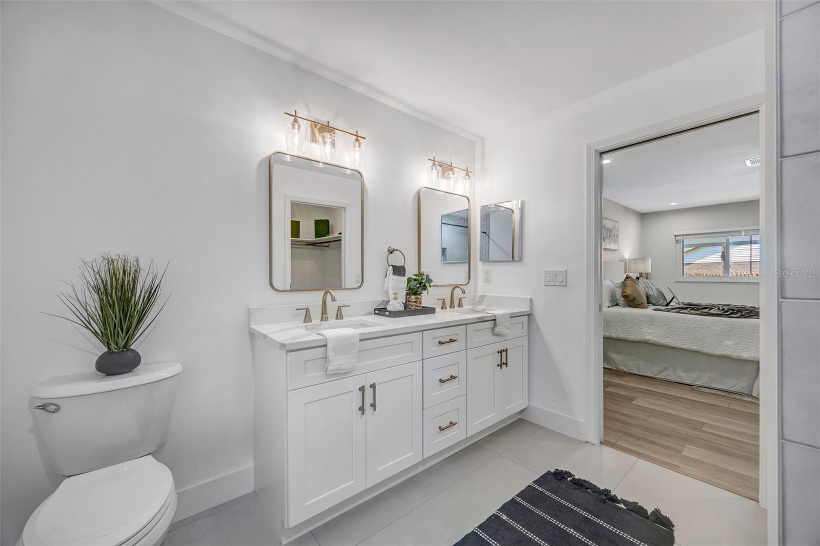 Image 39 of 51 For 10408 Butia Place