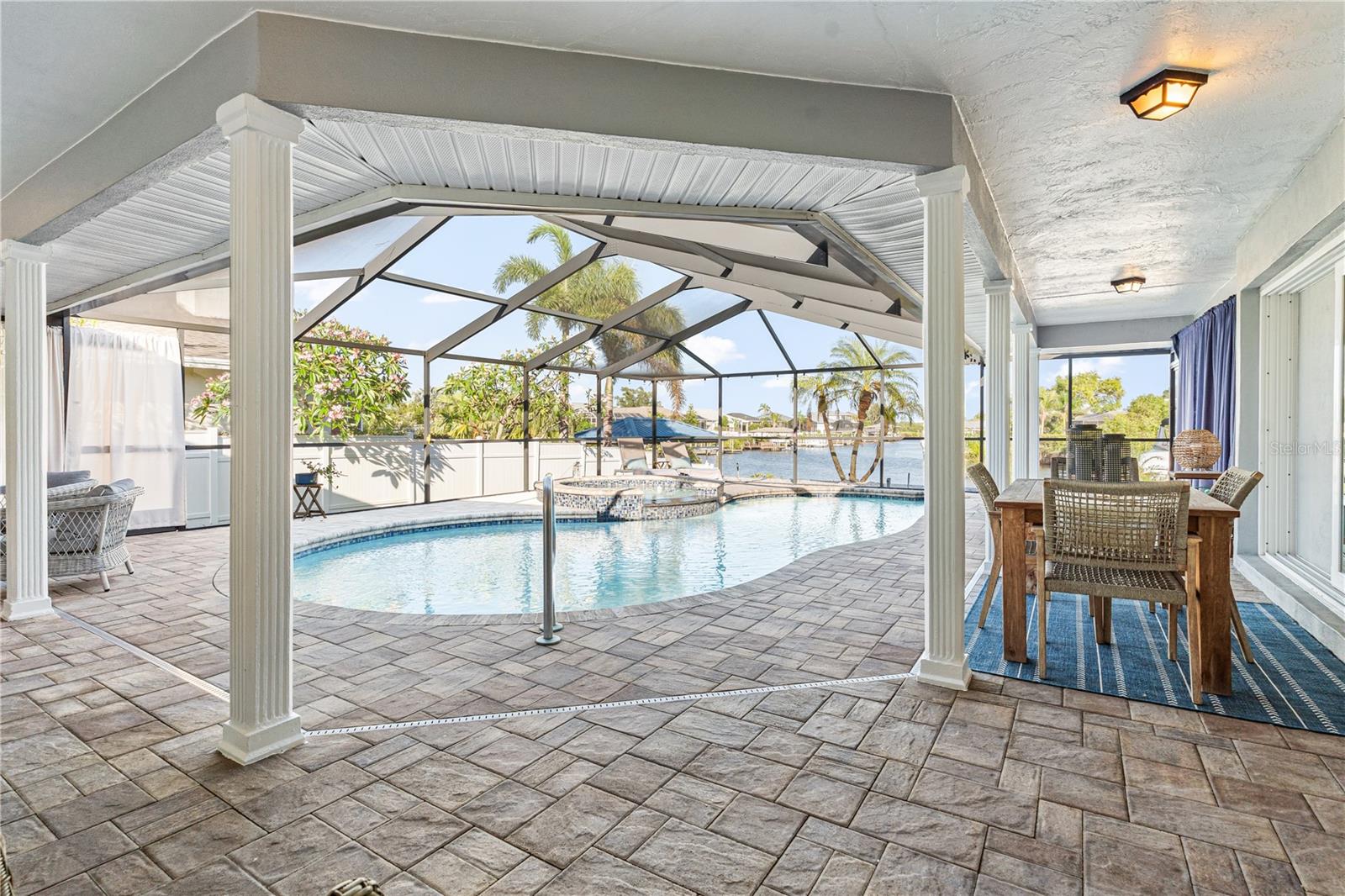 Image 5 of 34 For 6611 Surfside Boulevard