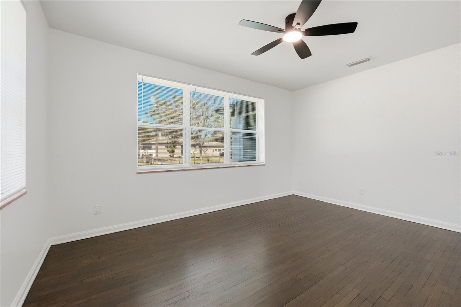 Image 19 of 30 For 913 Genesee Street