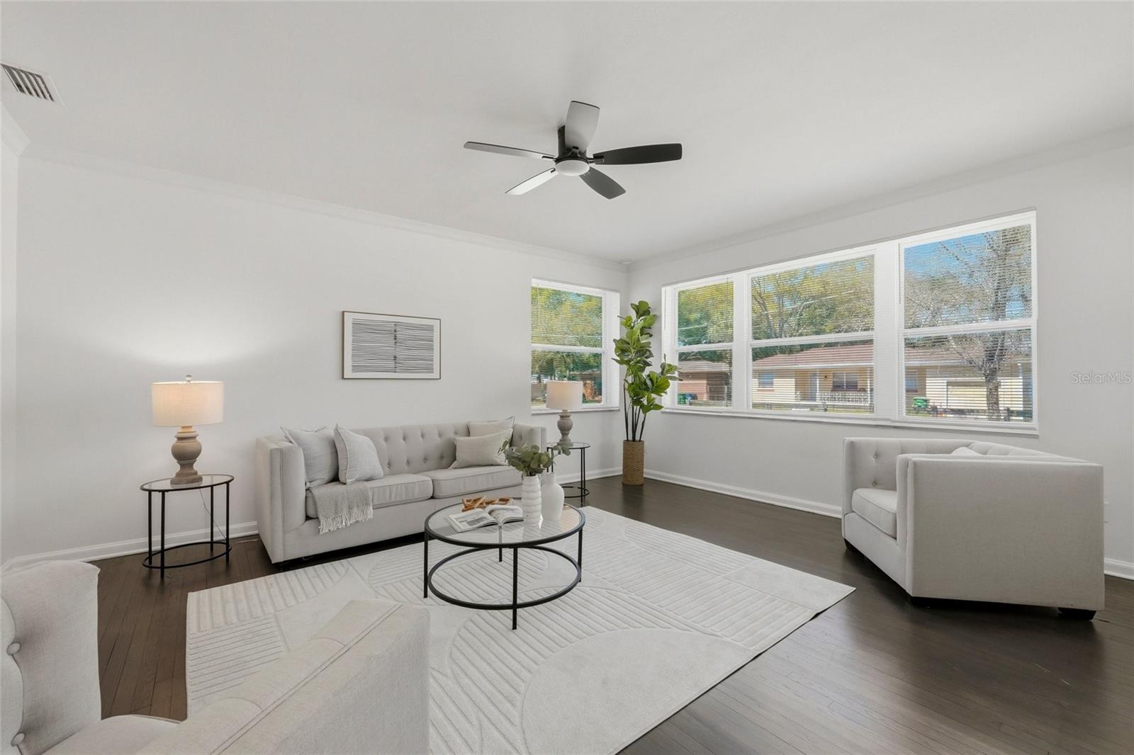 Image 4 of 30 For 913 Genesee Street