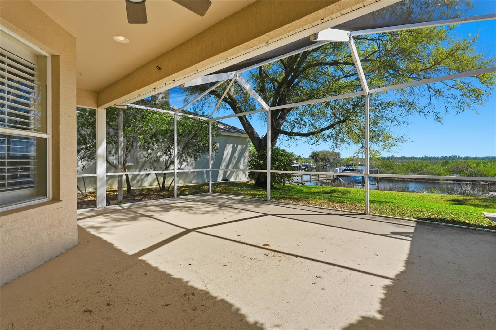 Image 32 of 44 For 1857 Riveredge Drive