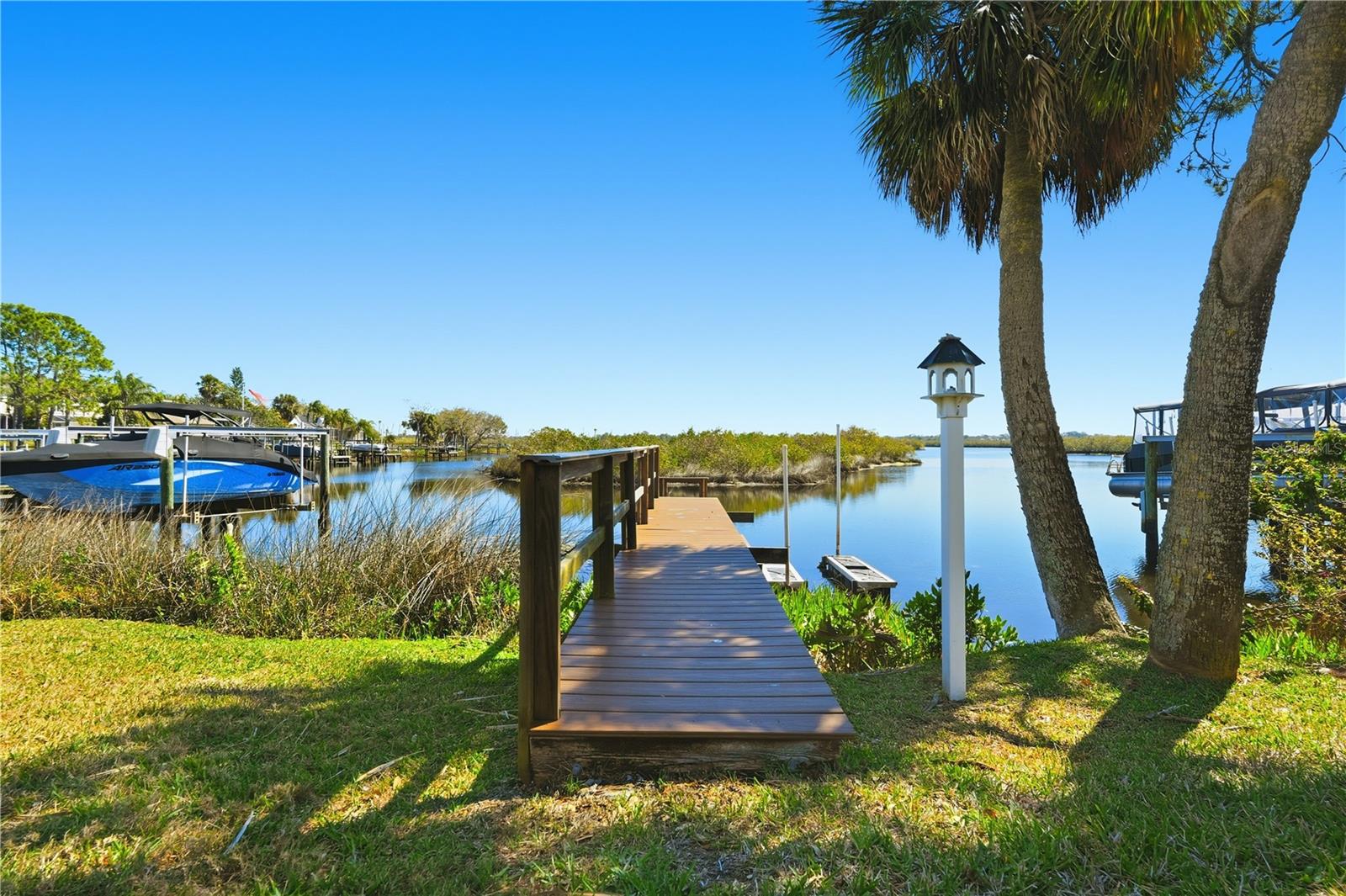 Image 36 of 44 For 1857 Riveredge Drive