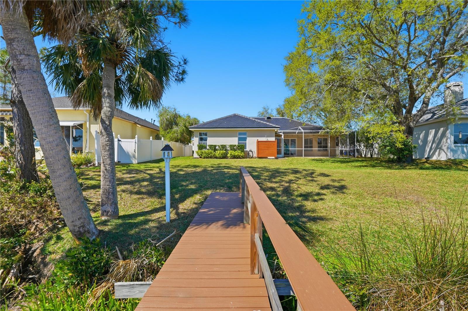 Image 37 of 44 For 1857 Riveredge Drive