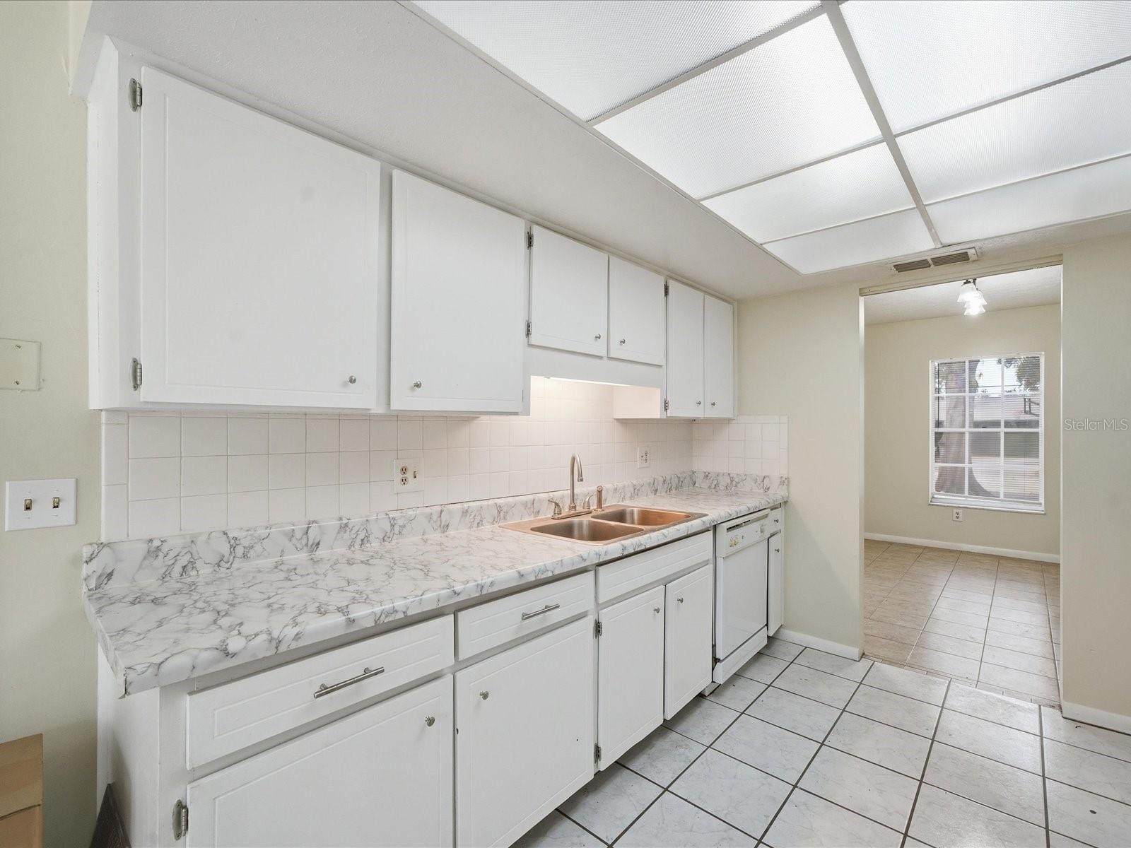 Image 15 of 36 For 13317 Lake George Lane