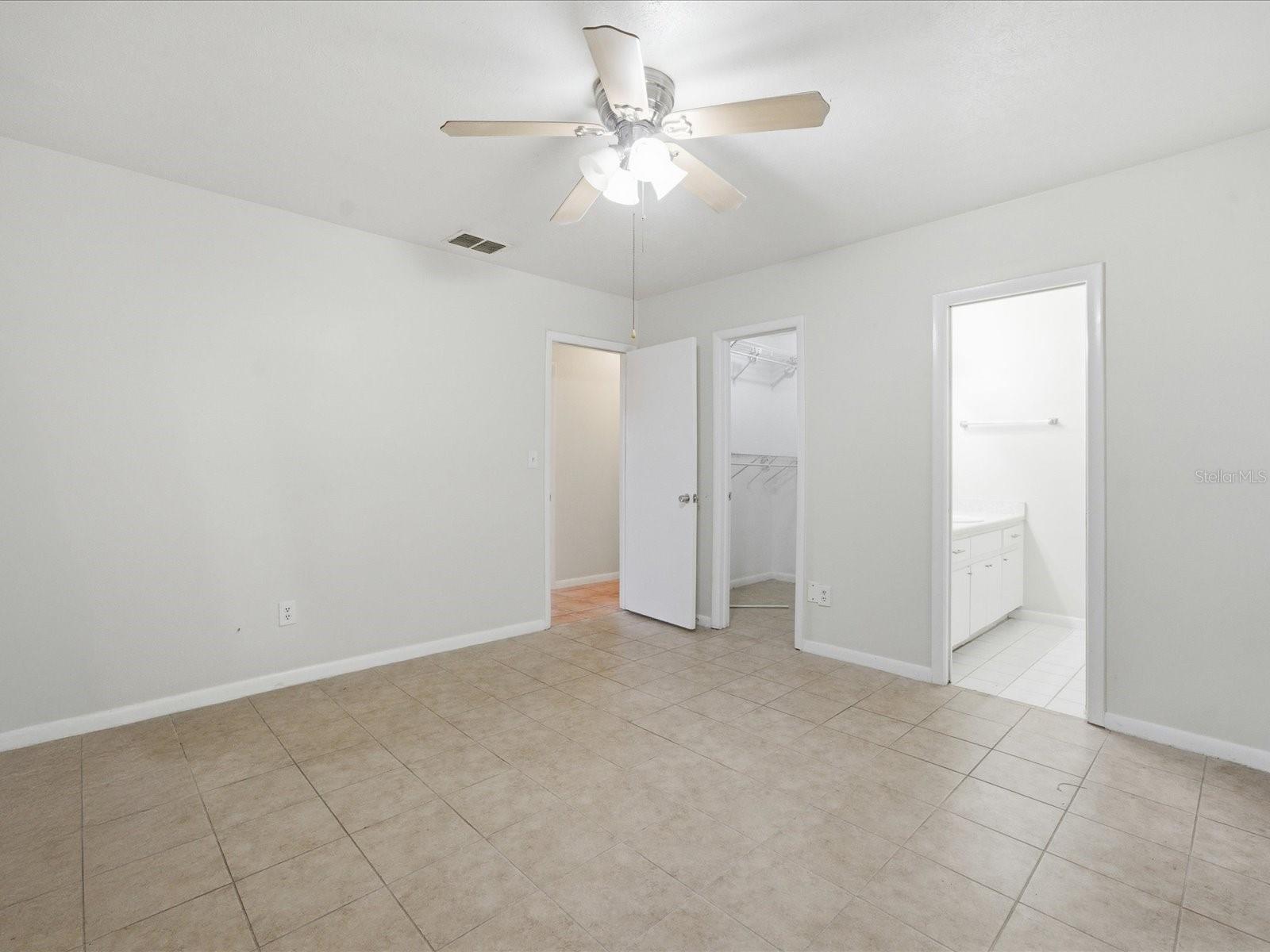 Image 24 of 36 For 13317 Lake George Lane