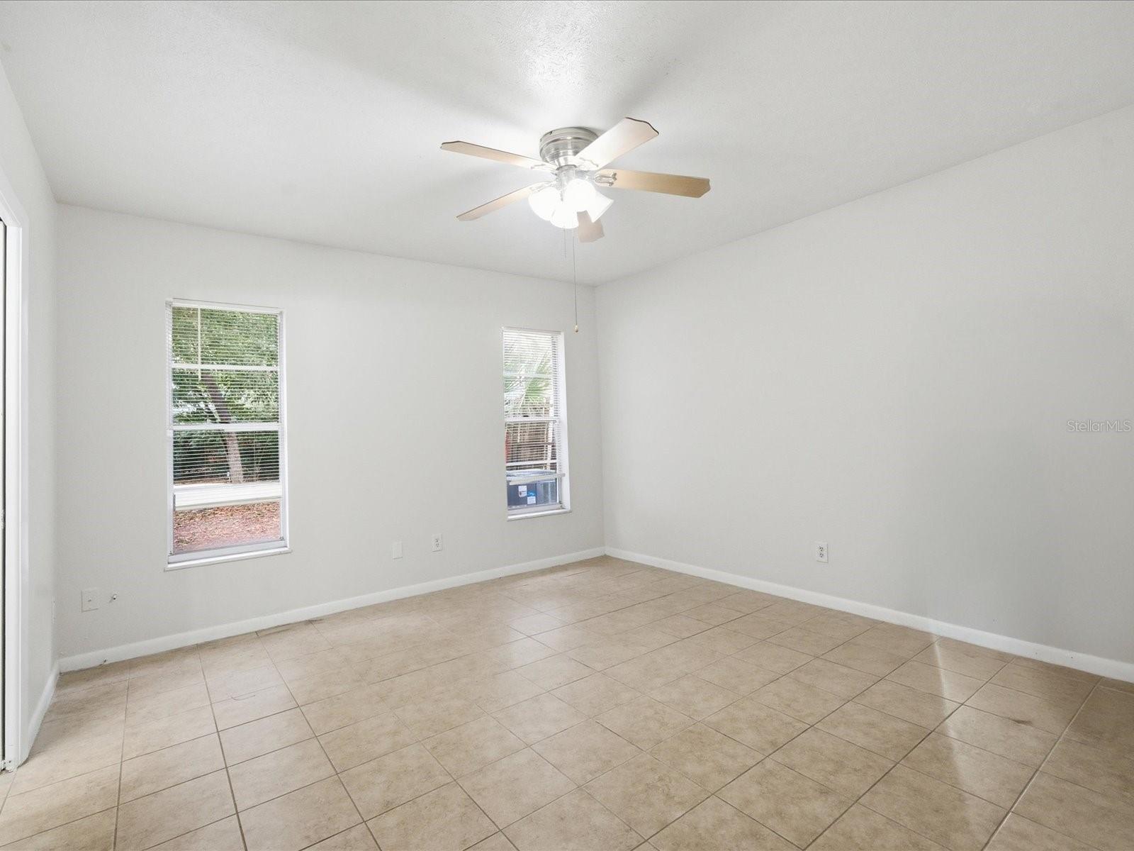 Image 25 of 36 For 13317 Lake George Lane