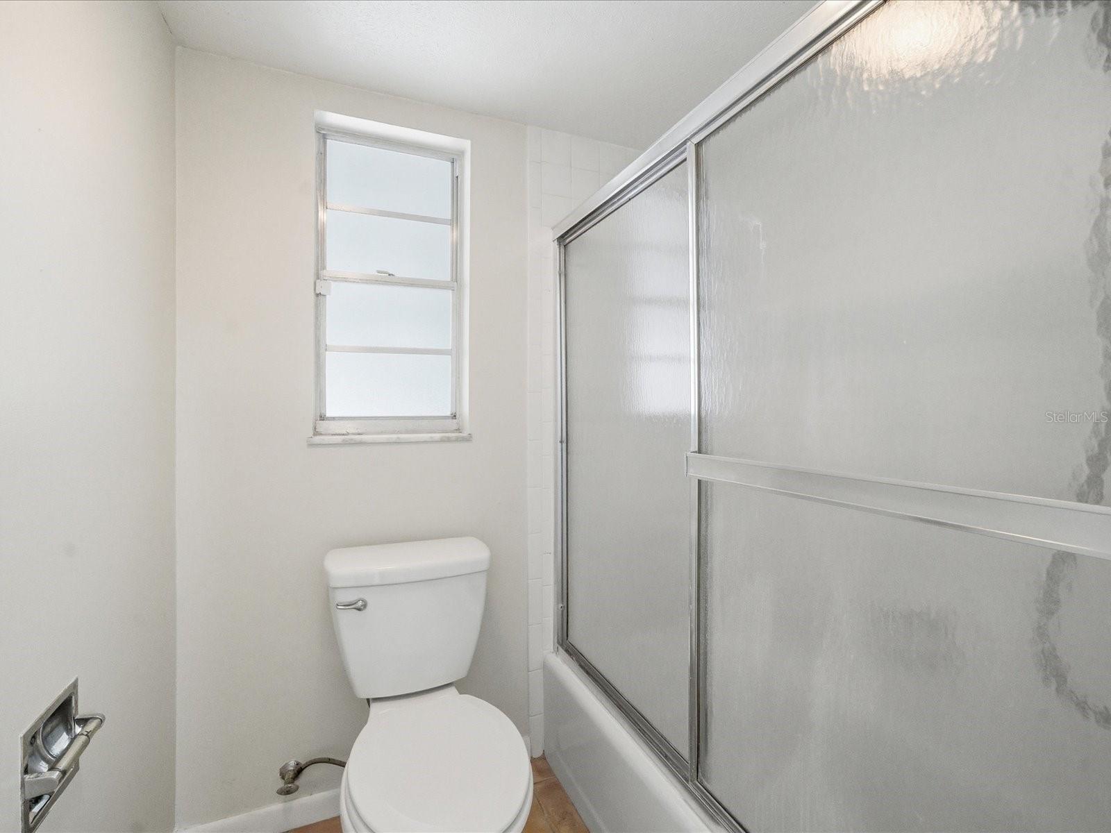 Image 31 of 36 For 13317 Lake George Lane