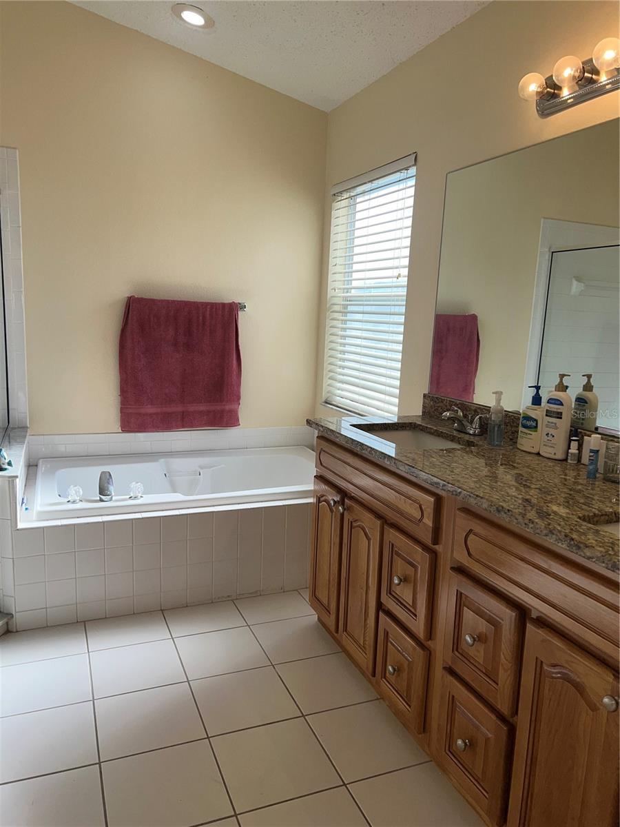 Image 26 of 55 For 387 Tavernier Circle