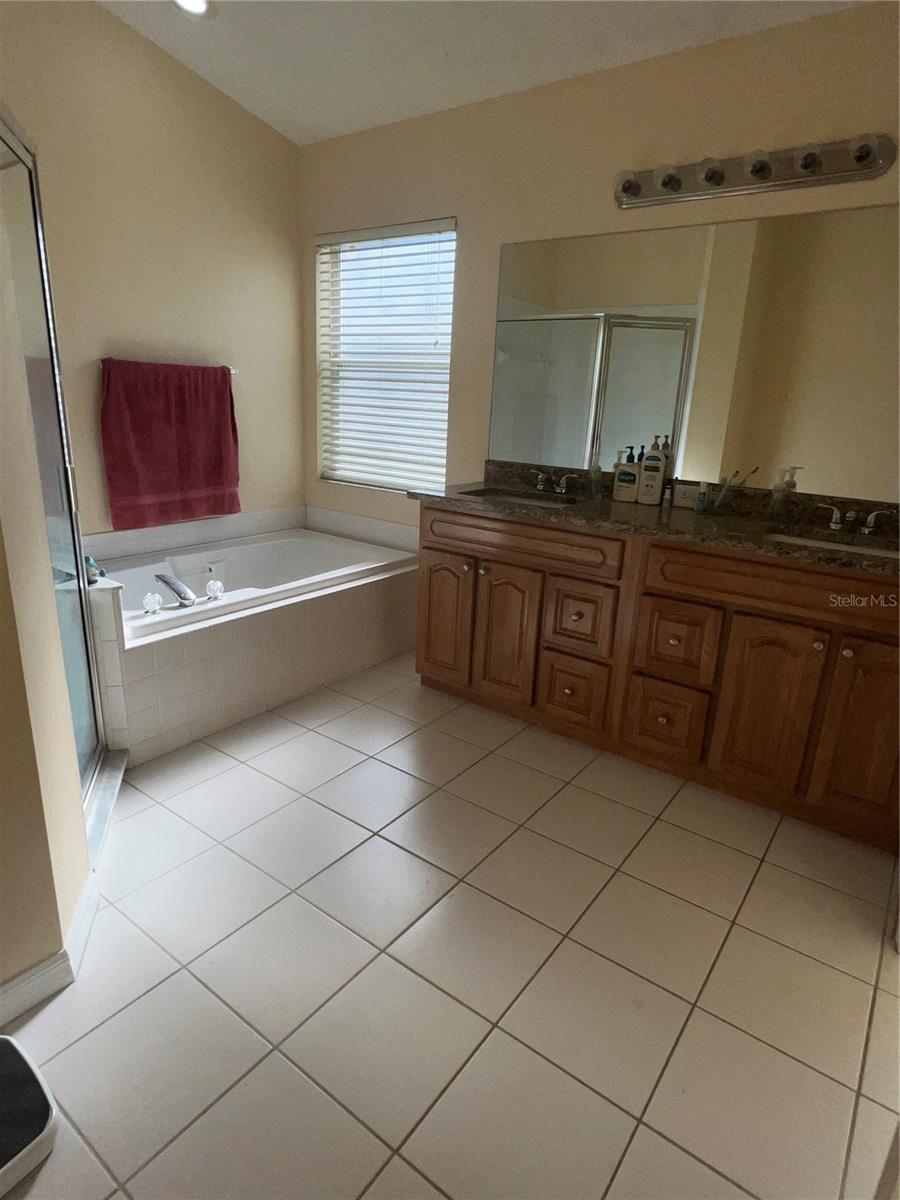 Image 29 of 55 For 387 Tavernier Circle