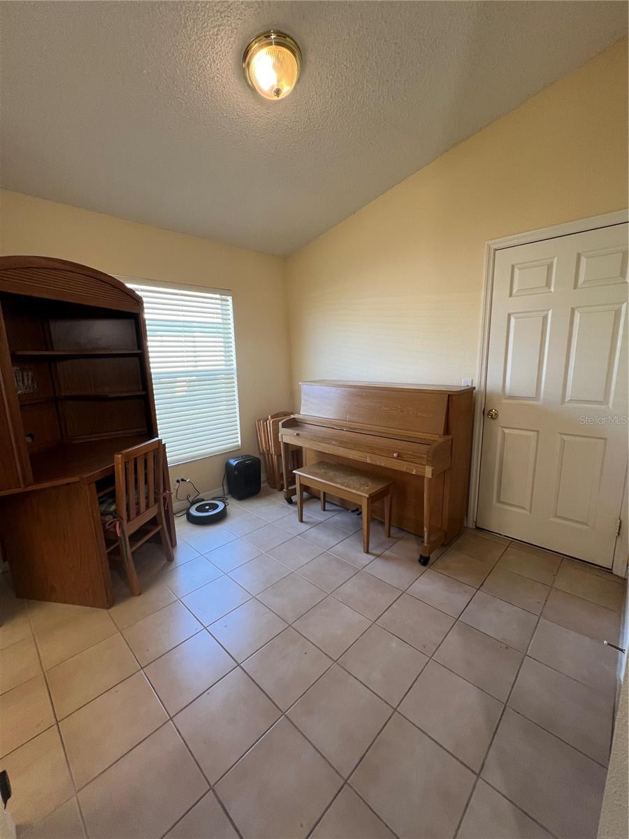 Image 38 of 55 For 387 Tavernier Circle