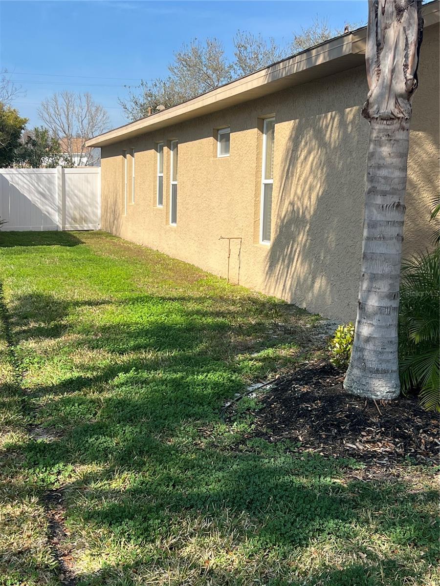 Image 49 of 55 For 387 Tavernier Circle