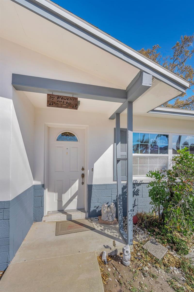 Image 2 of 18 For 1354 Rosery Road Ne