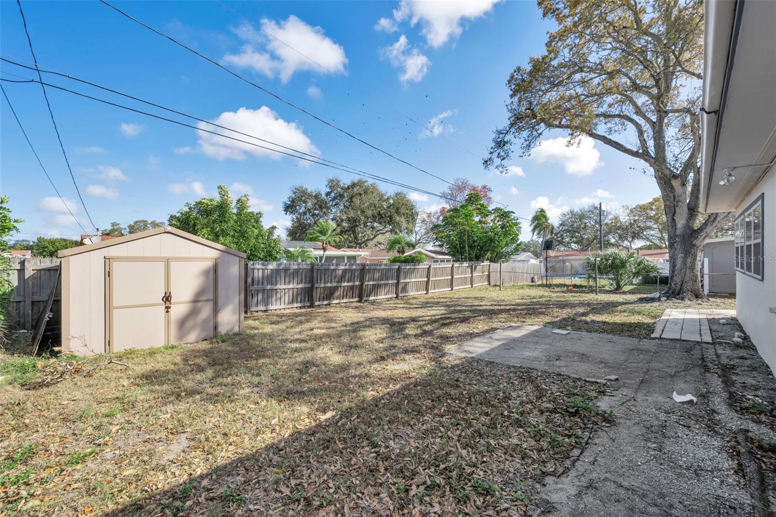 Image 6 of 18 For 1354 Rosery Road Ne