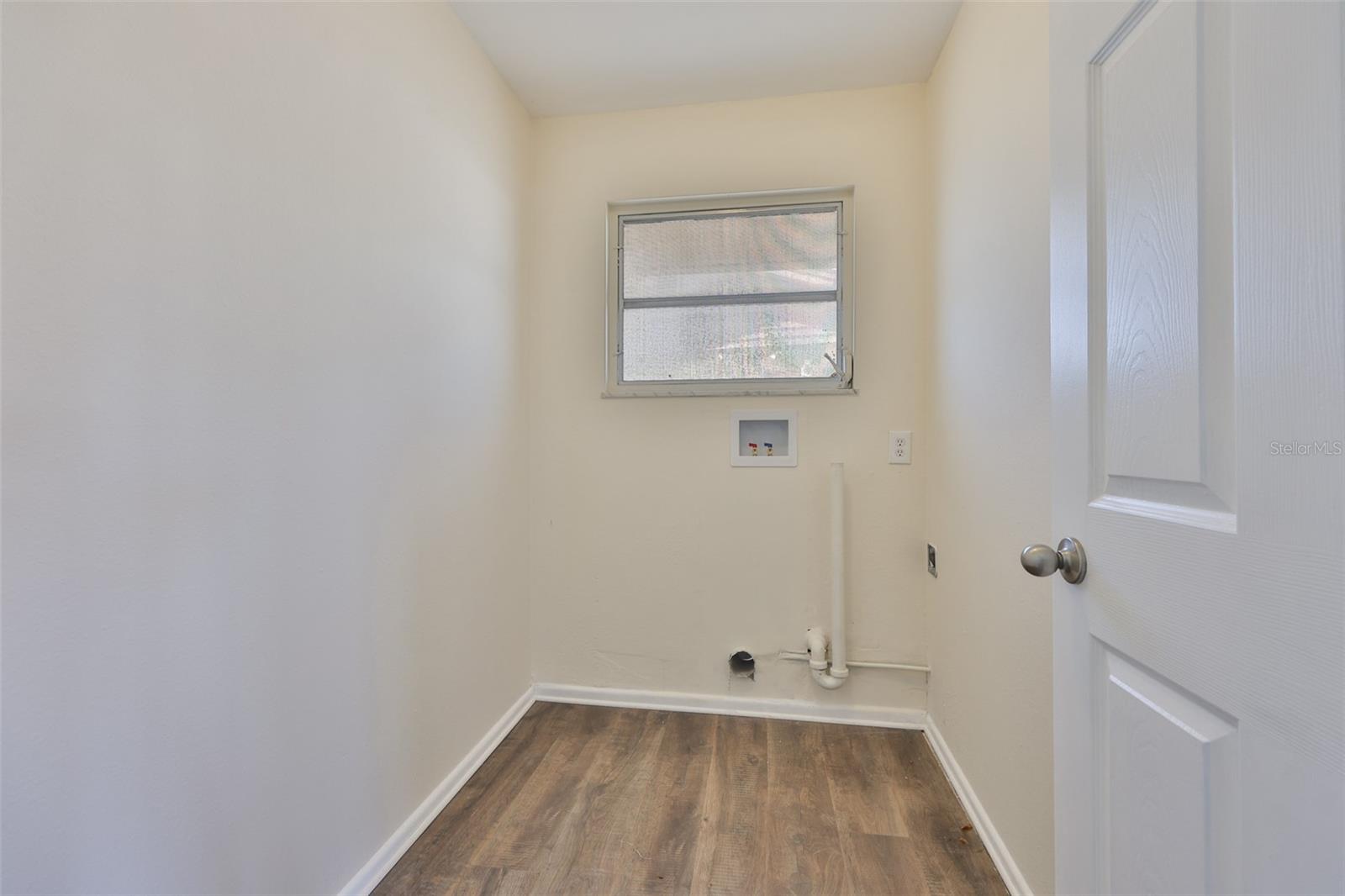 Image 16 of 25 For 703 Bel Air Avenue