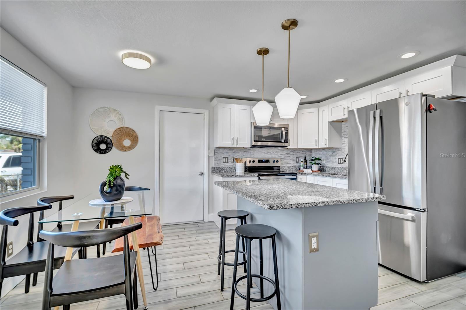 Image 7 of 20 For 6510 Chelsea Street