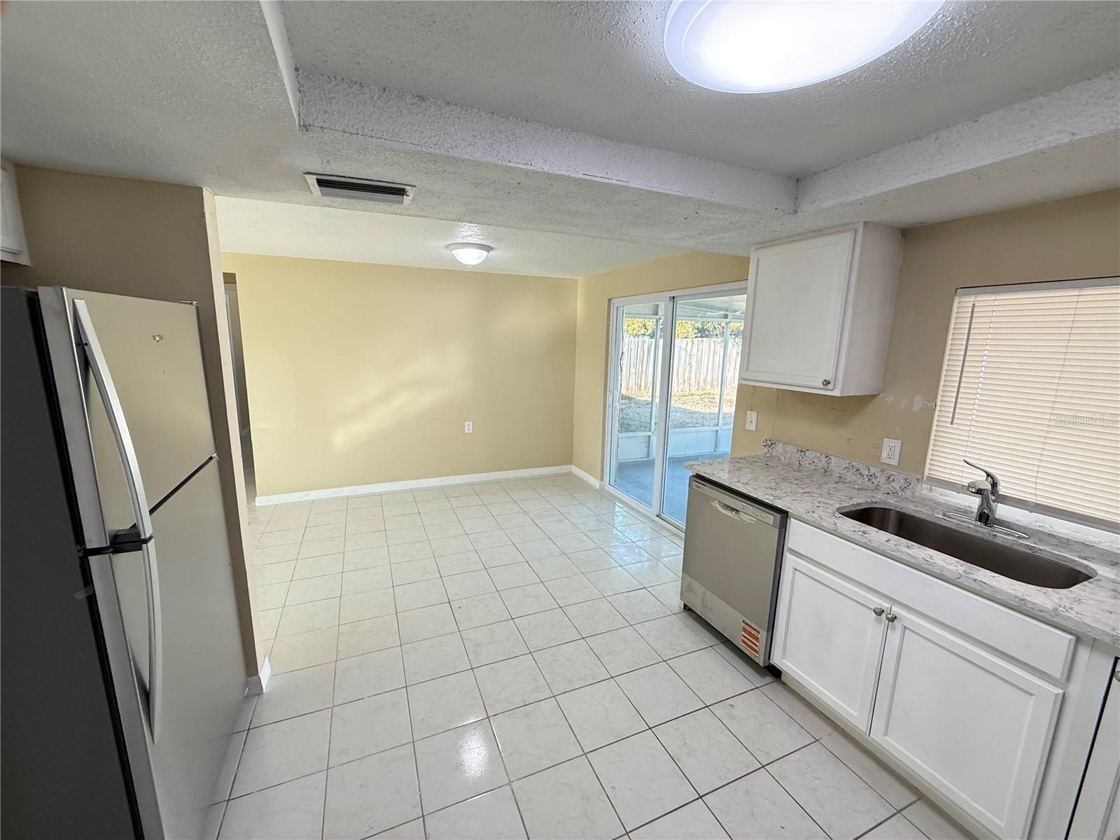 Image 13 of 22 For 9800 Pocono Street