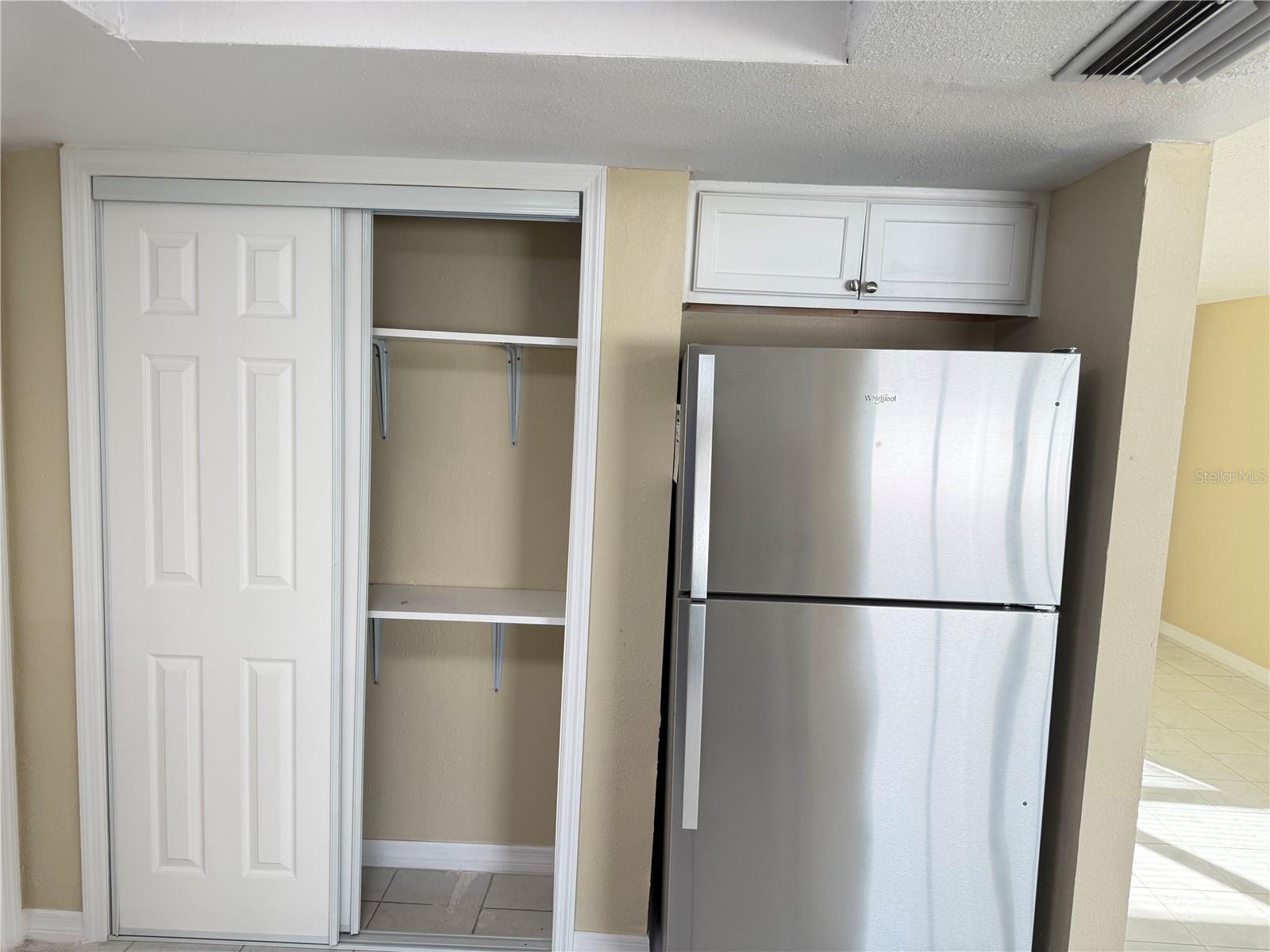 Image 6 of 22 For 9800 Pocono Street