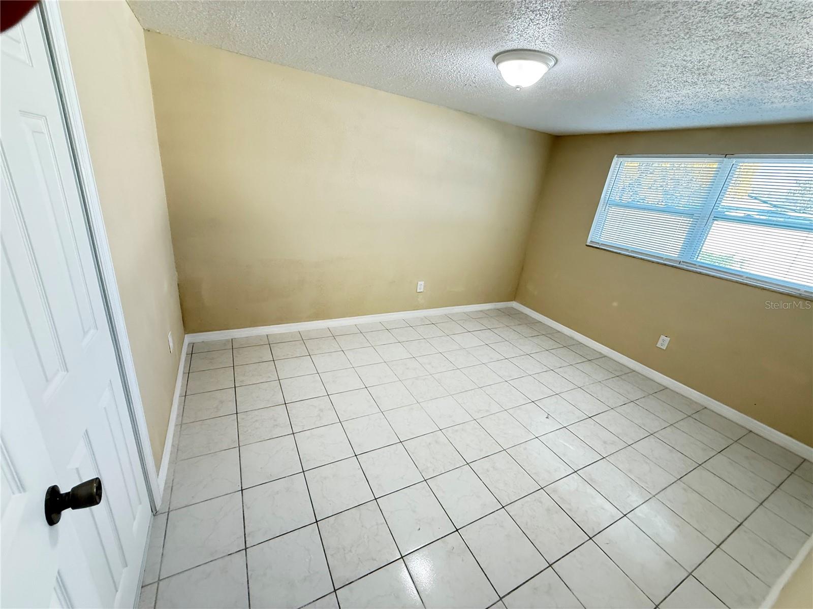 Image 8 of 22 For 9800 Pocono Street