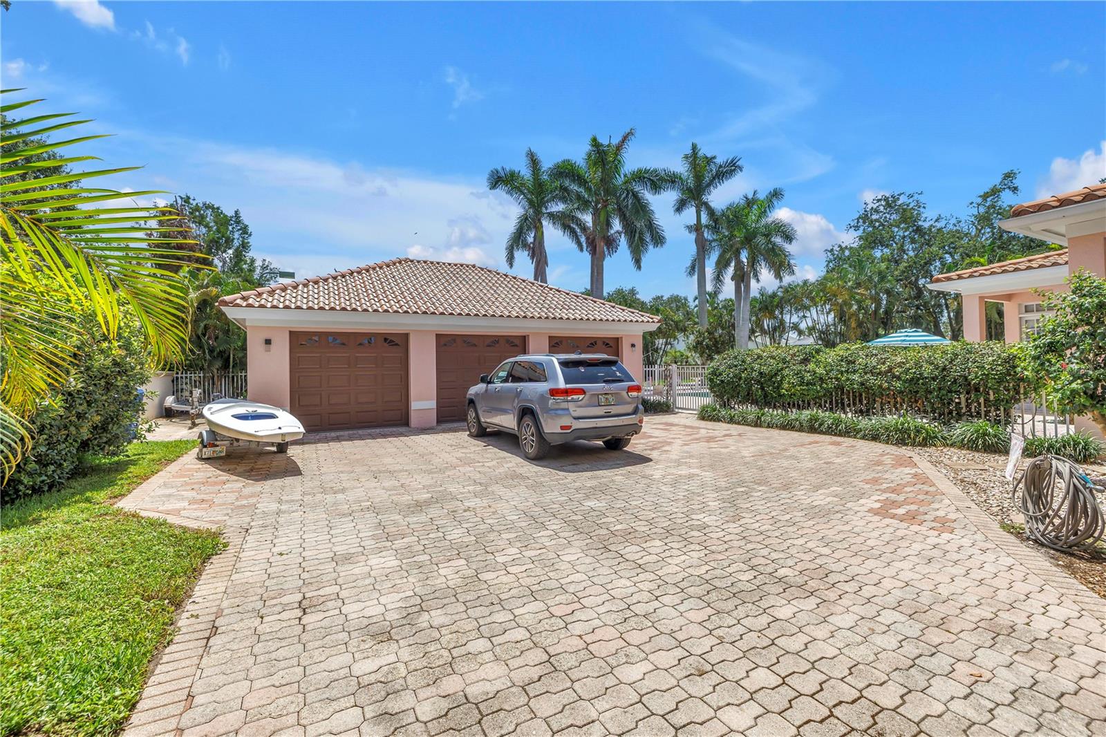 Image 36 of 45 For 4930 Sandpiper Lane S