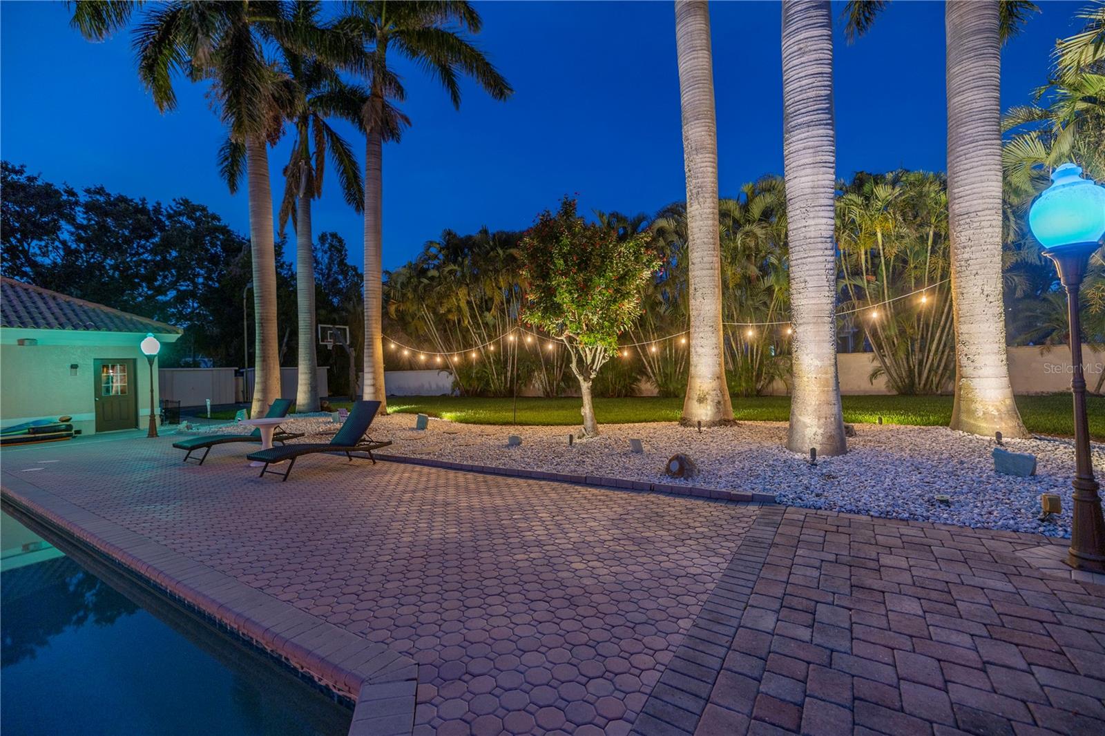 Image 37 of 45 For 4930 Sandpiper Lane S