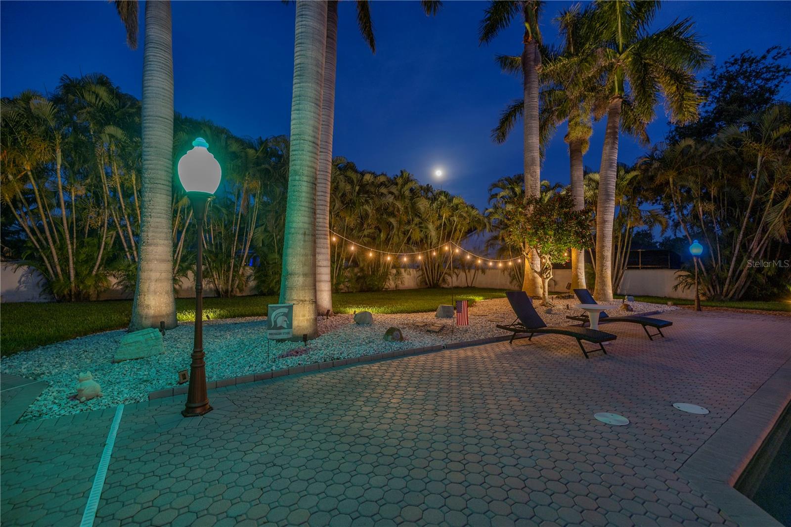 Image 38 of 45 For 4930 Sandpiper Lane S