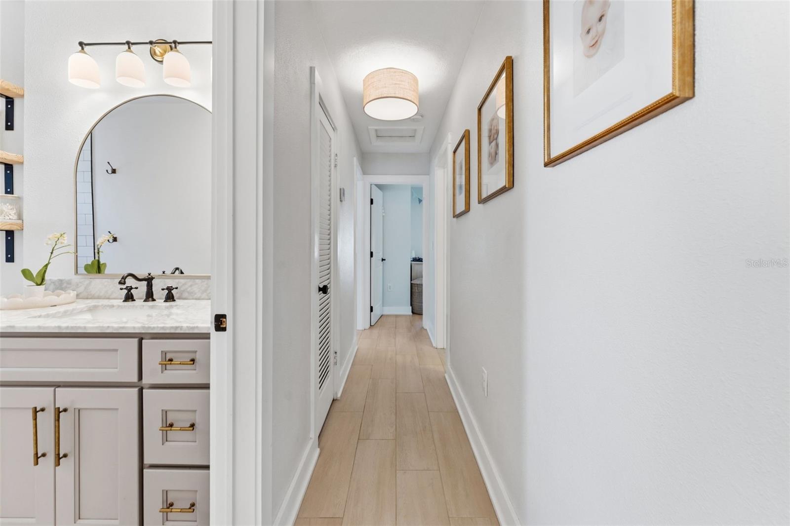 Image 28 of 51 For 3910 Paxton Avenue