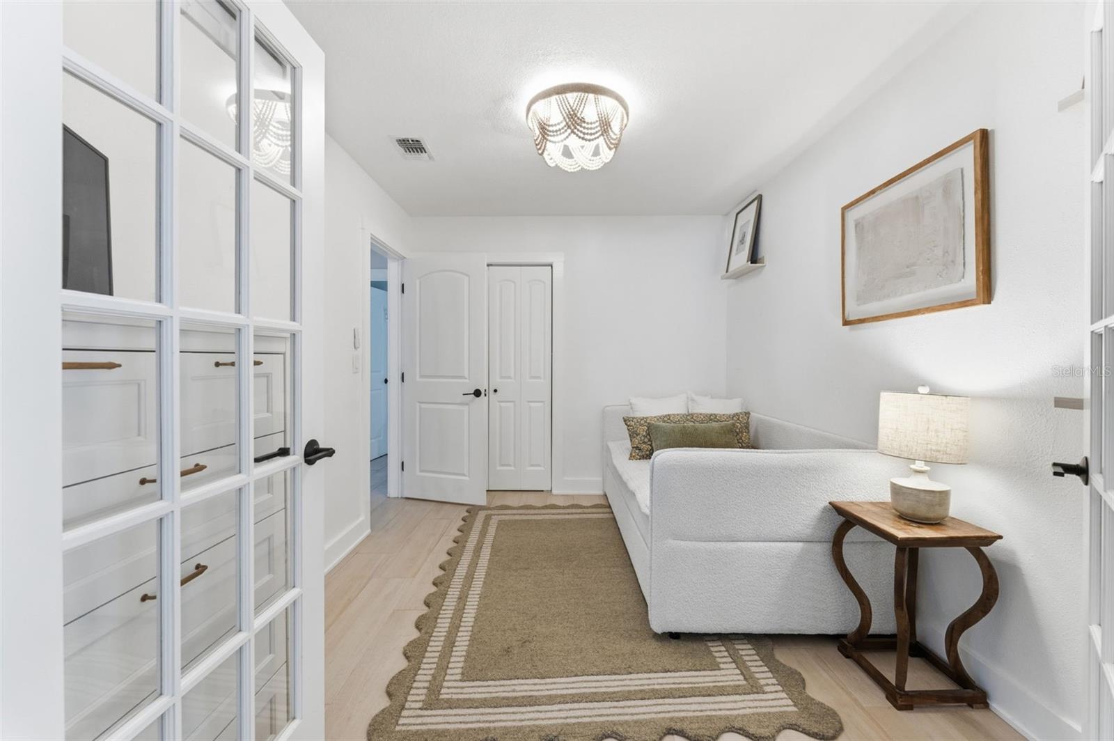 Image 29 of 51 For 3910 Paxton Avenue