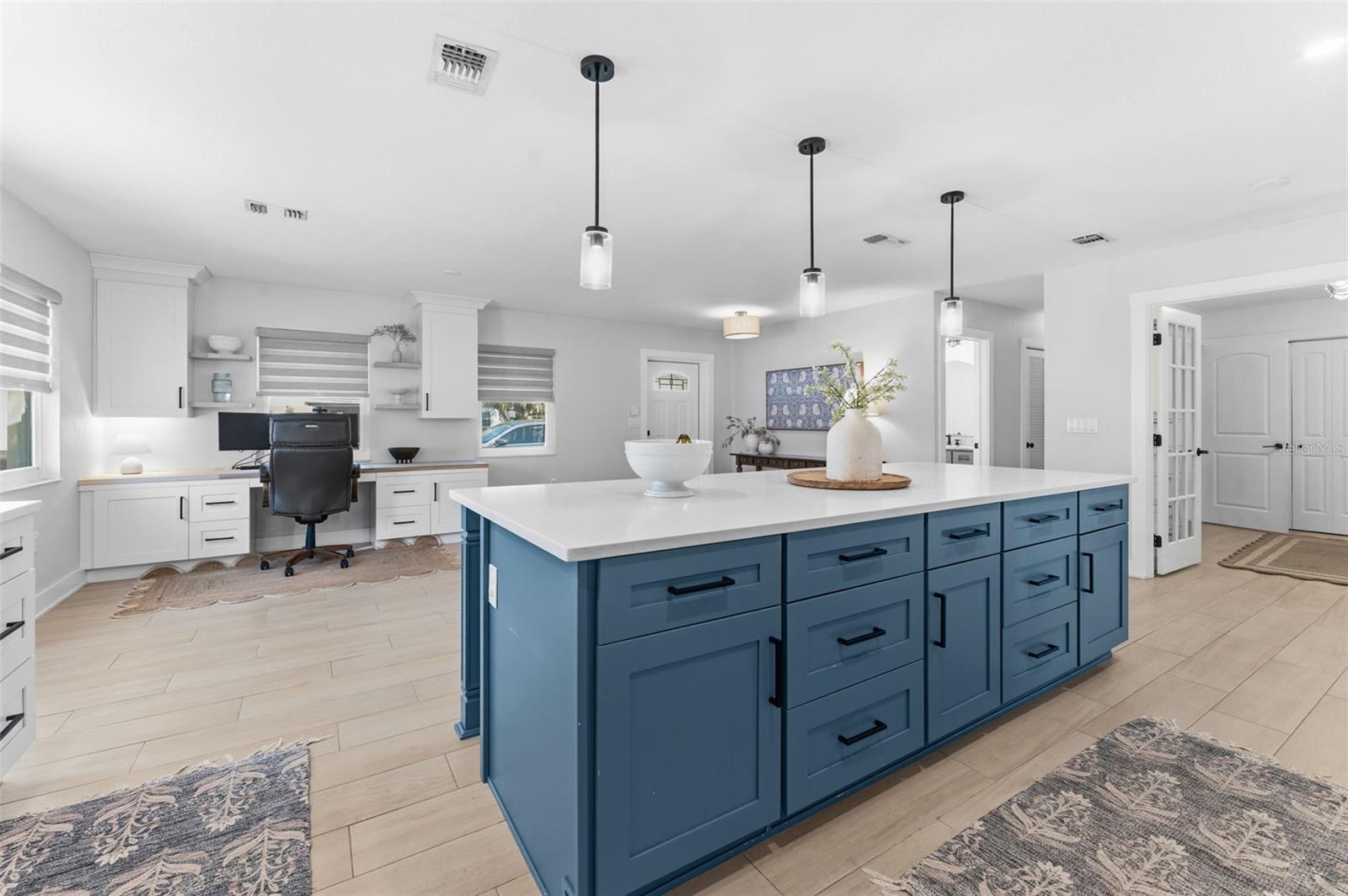 Image 9 of 51 For 3910 Paxton Avenue