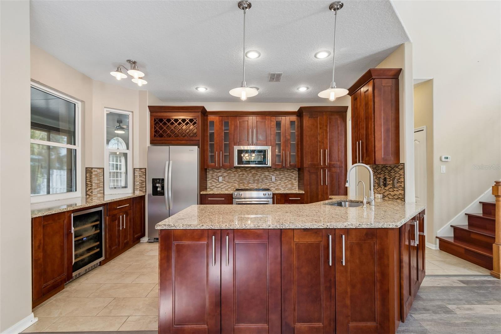 Image 17 of 86 For 461 Briland Street