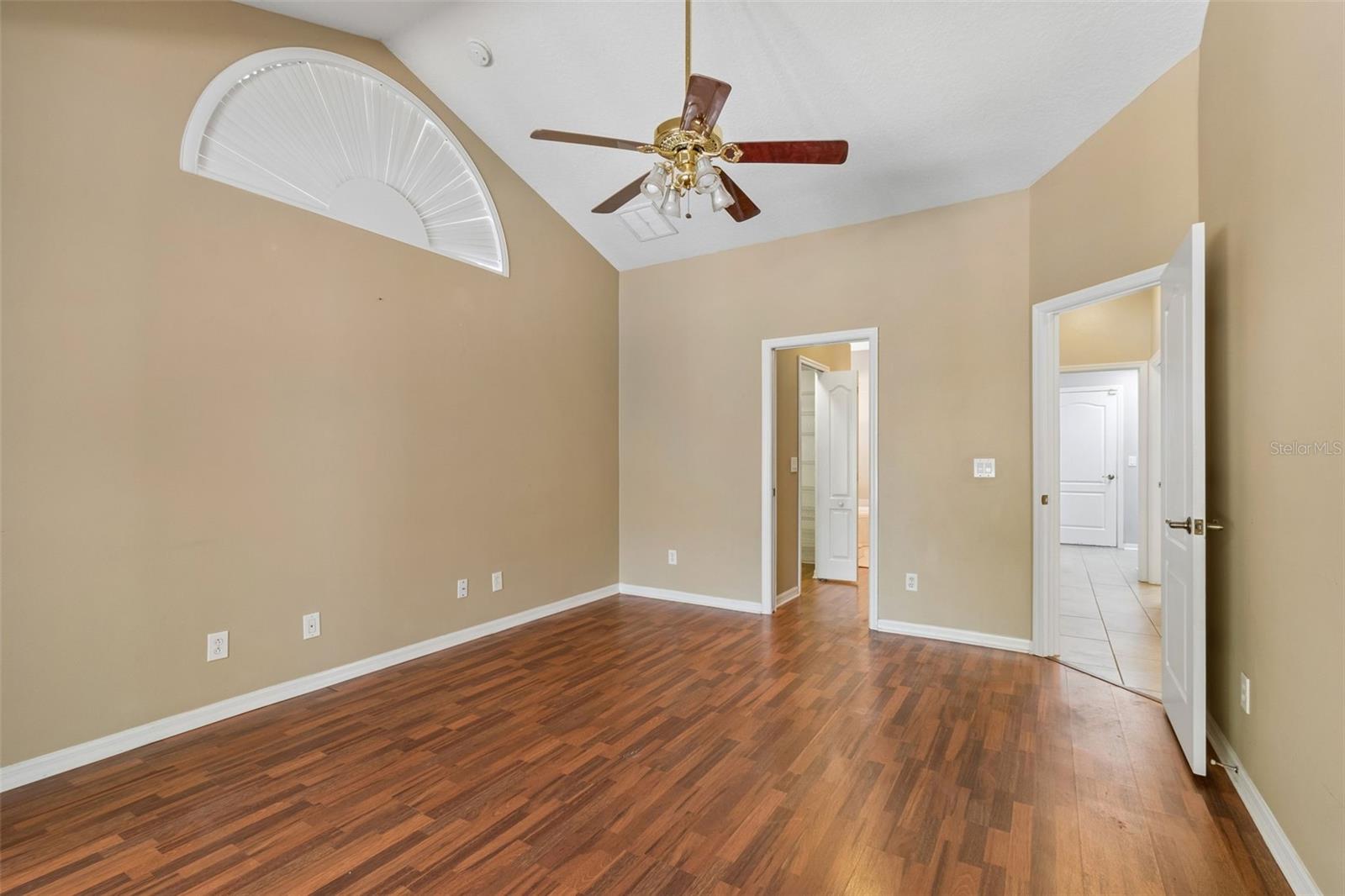 Image 28 of 86 For 461 Briland Street