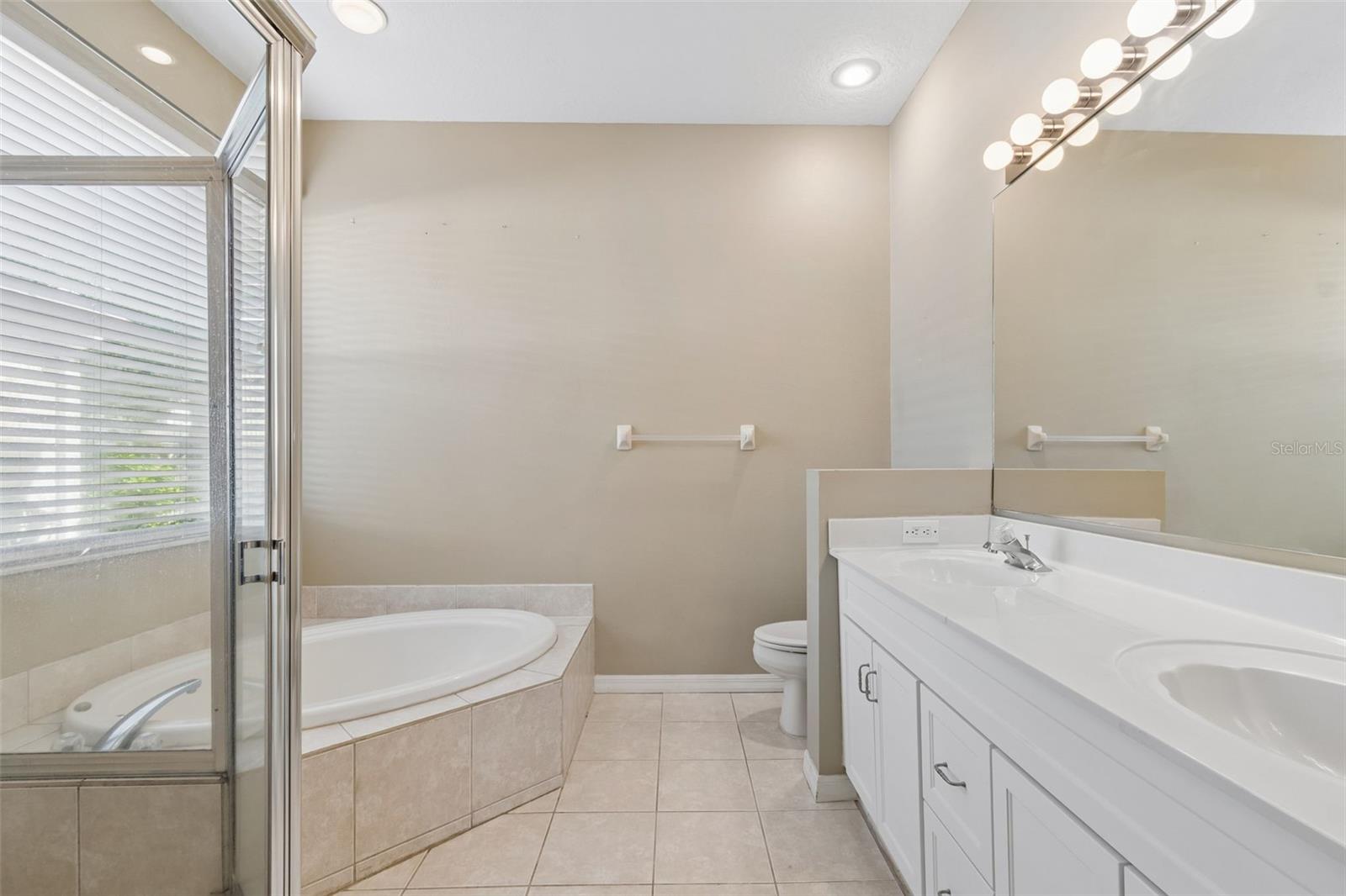 Image 30 of 86 For 461 Briland Street