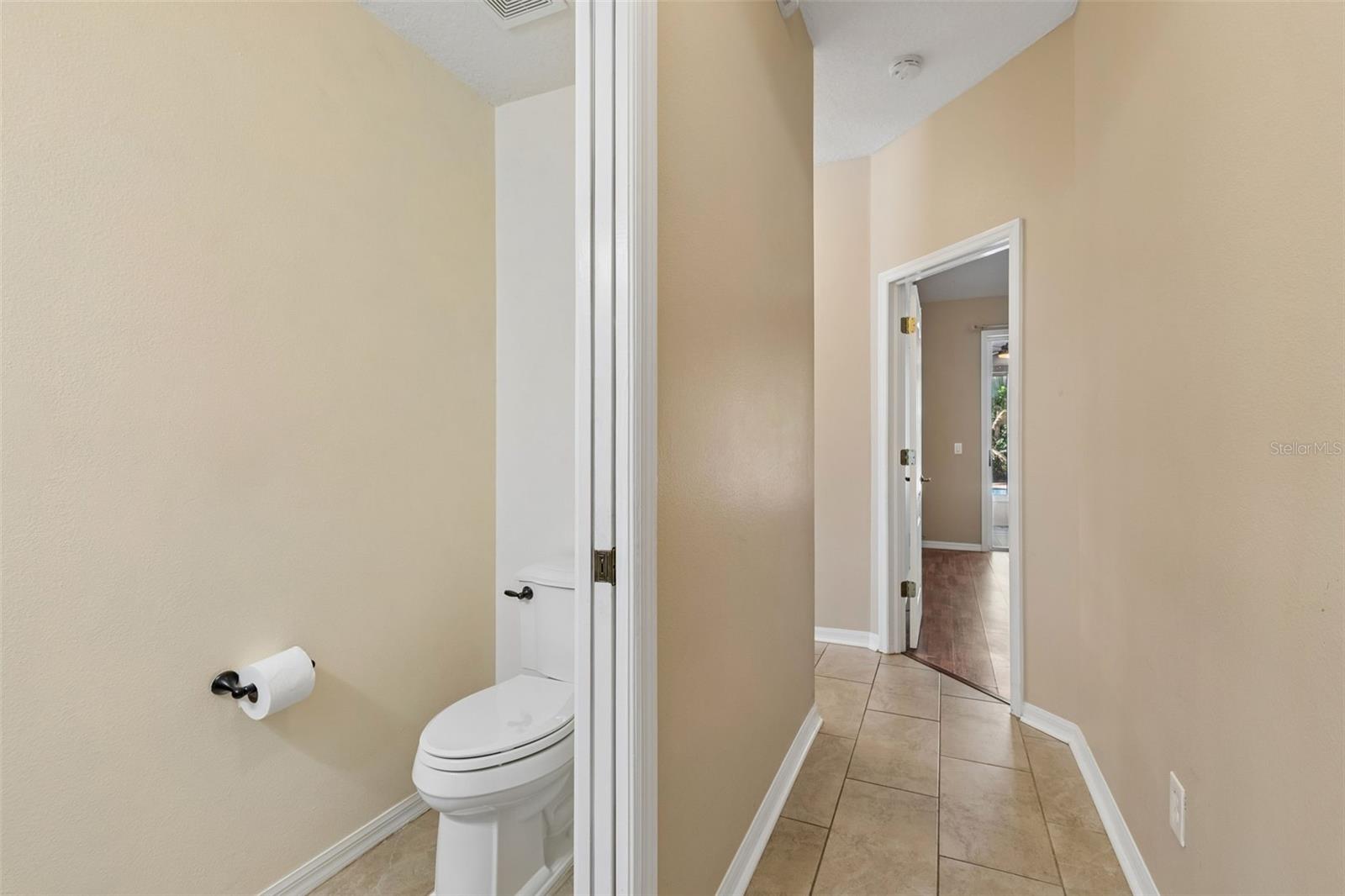 Image 37 of 86 For 461 Briland Street