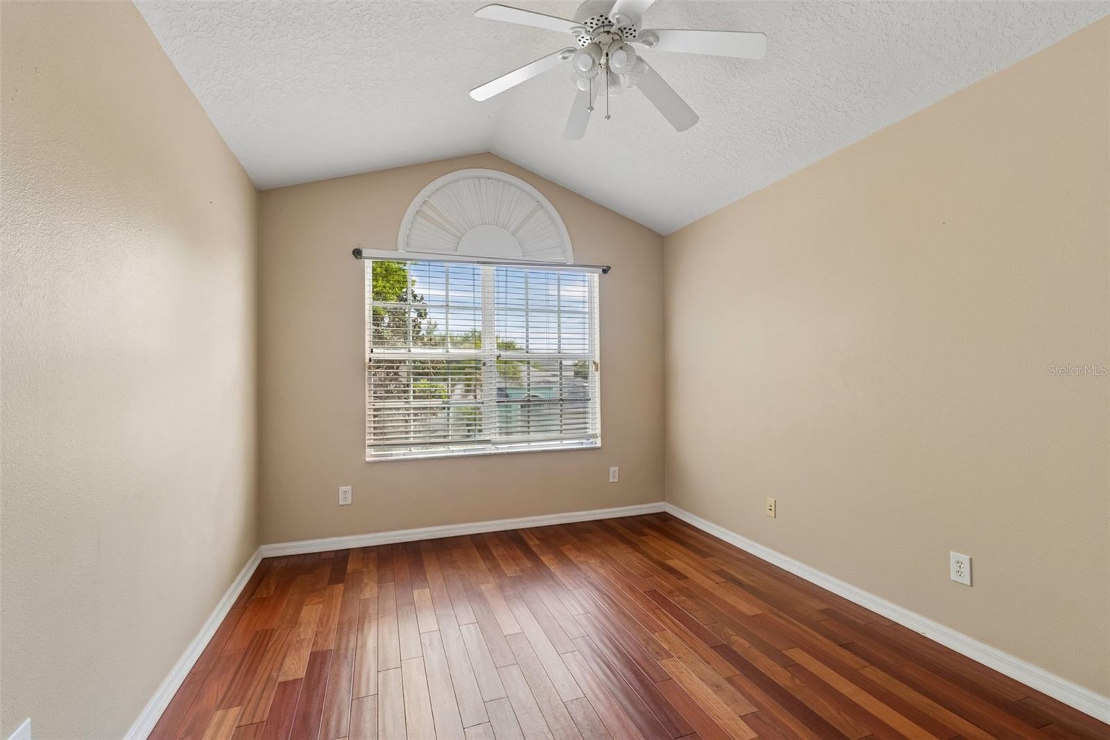 Image 49 of 86 For 461 Briland Street