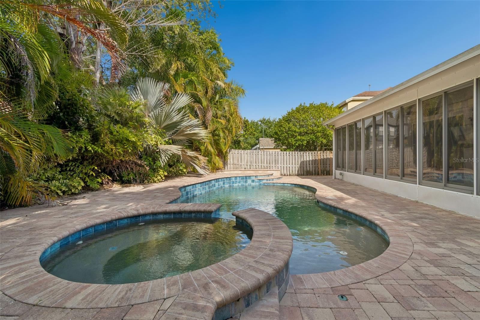 Image 5 of 86 For 461 Briland Street