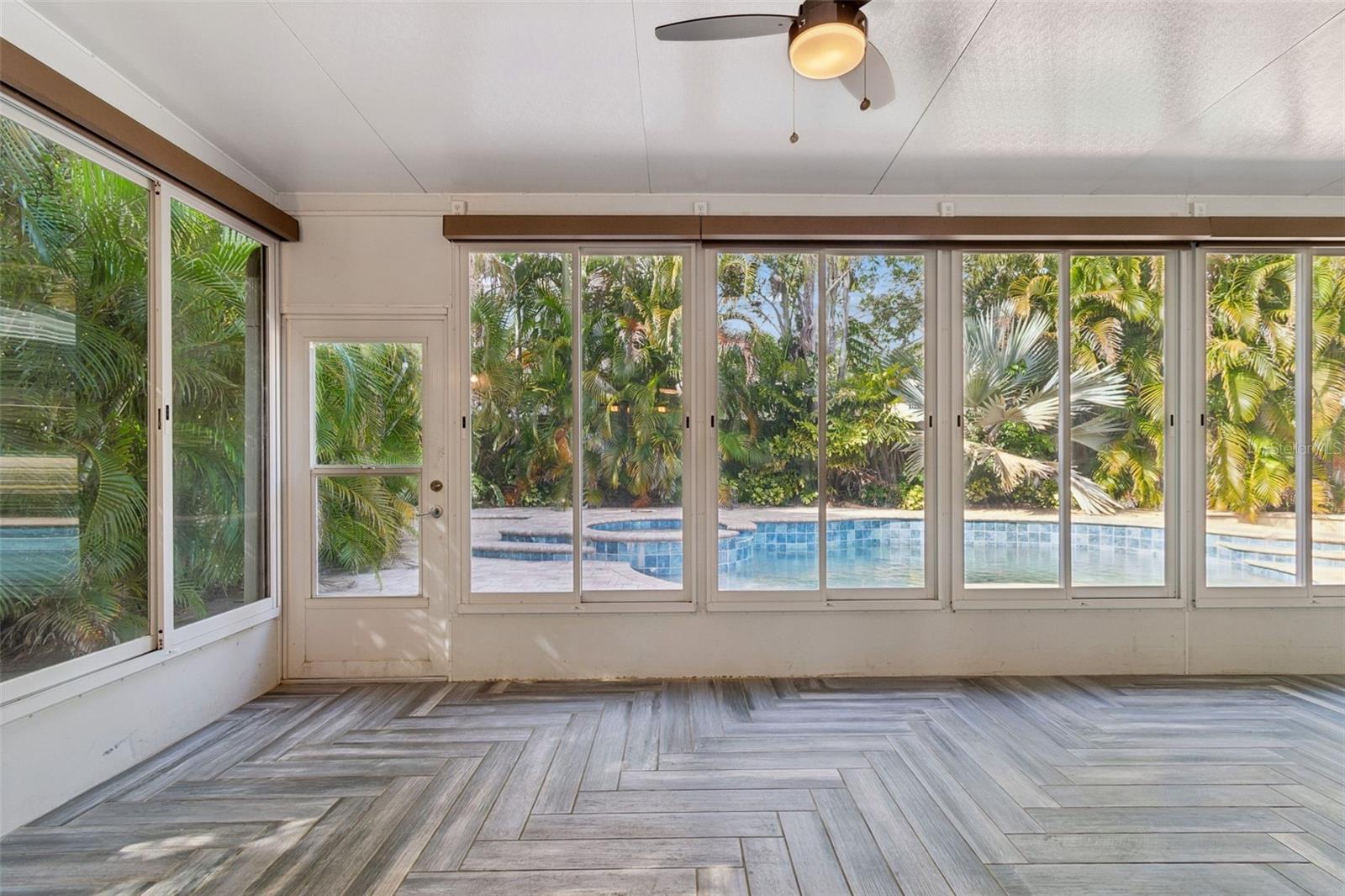 Image 56 of 86 For 461 Briland Street