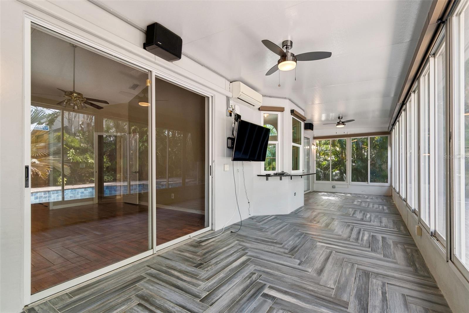 Image 59 of 86 For 461 Briland Street